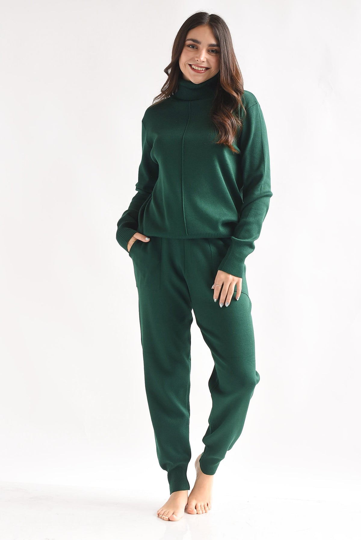 Set Pantalón y Sweater cuello alto