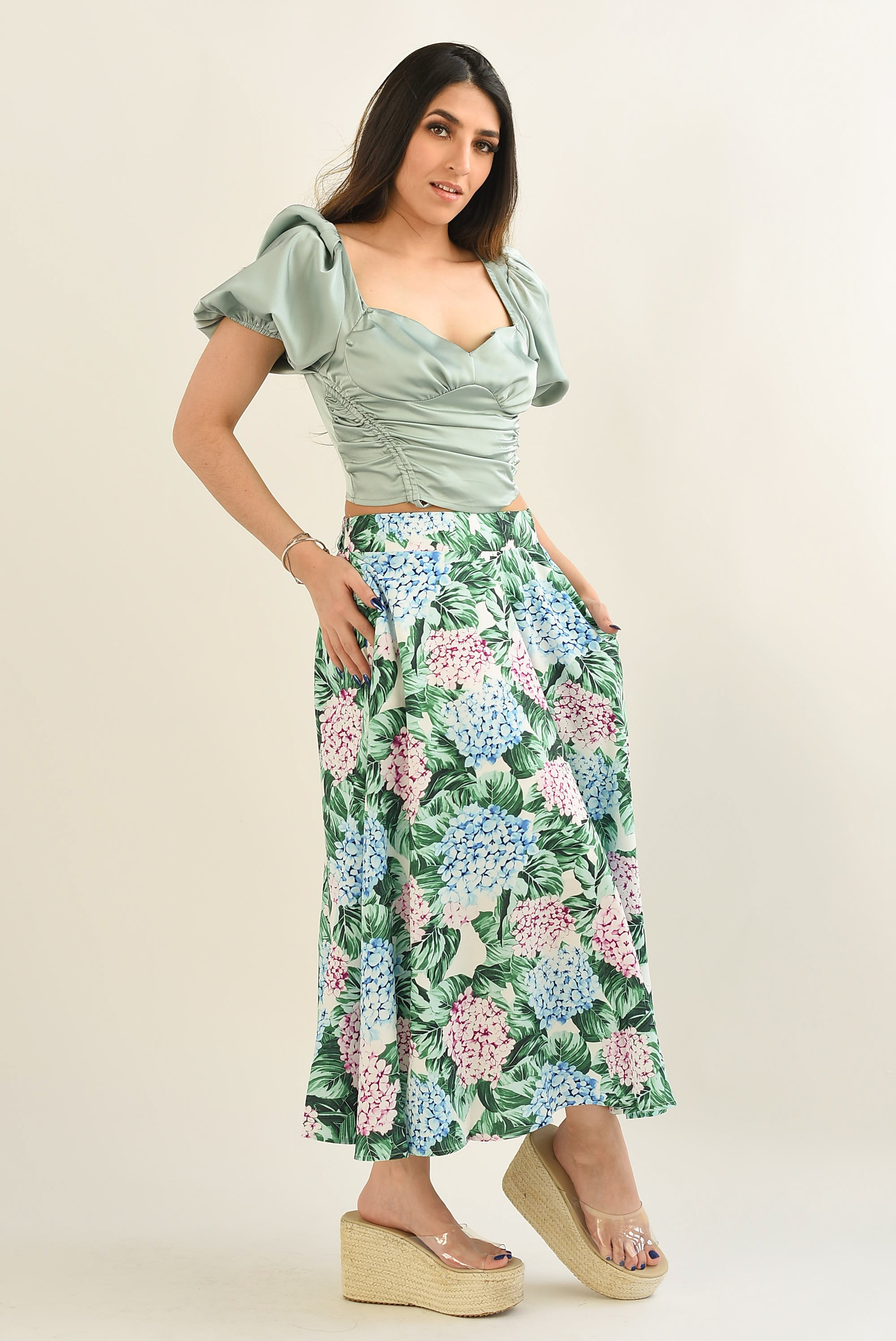 Falda midi Hortensias