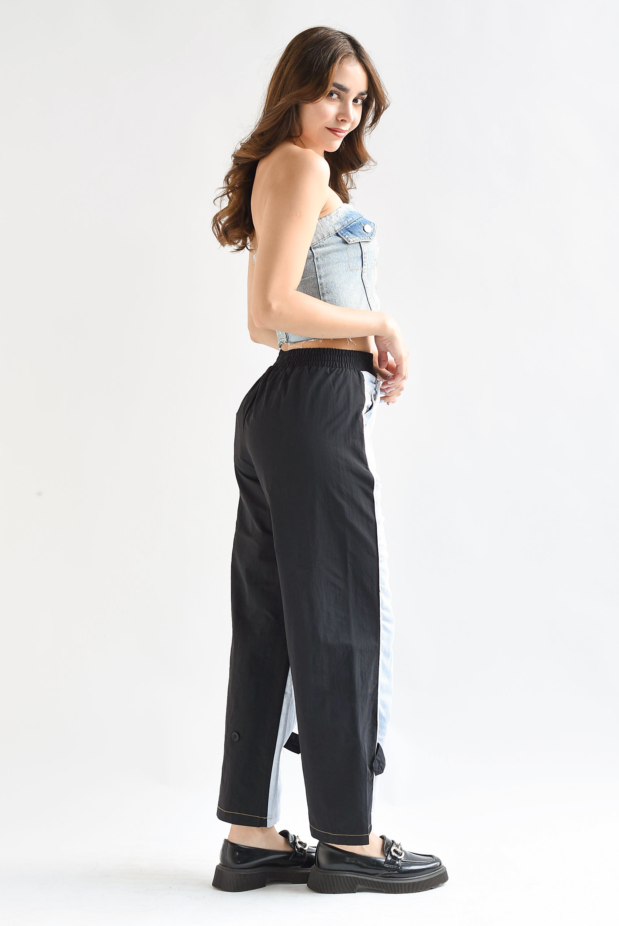 Pantalón parachute Negro con Denim