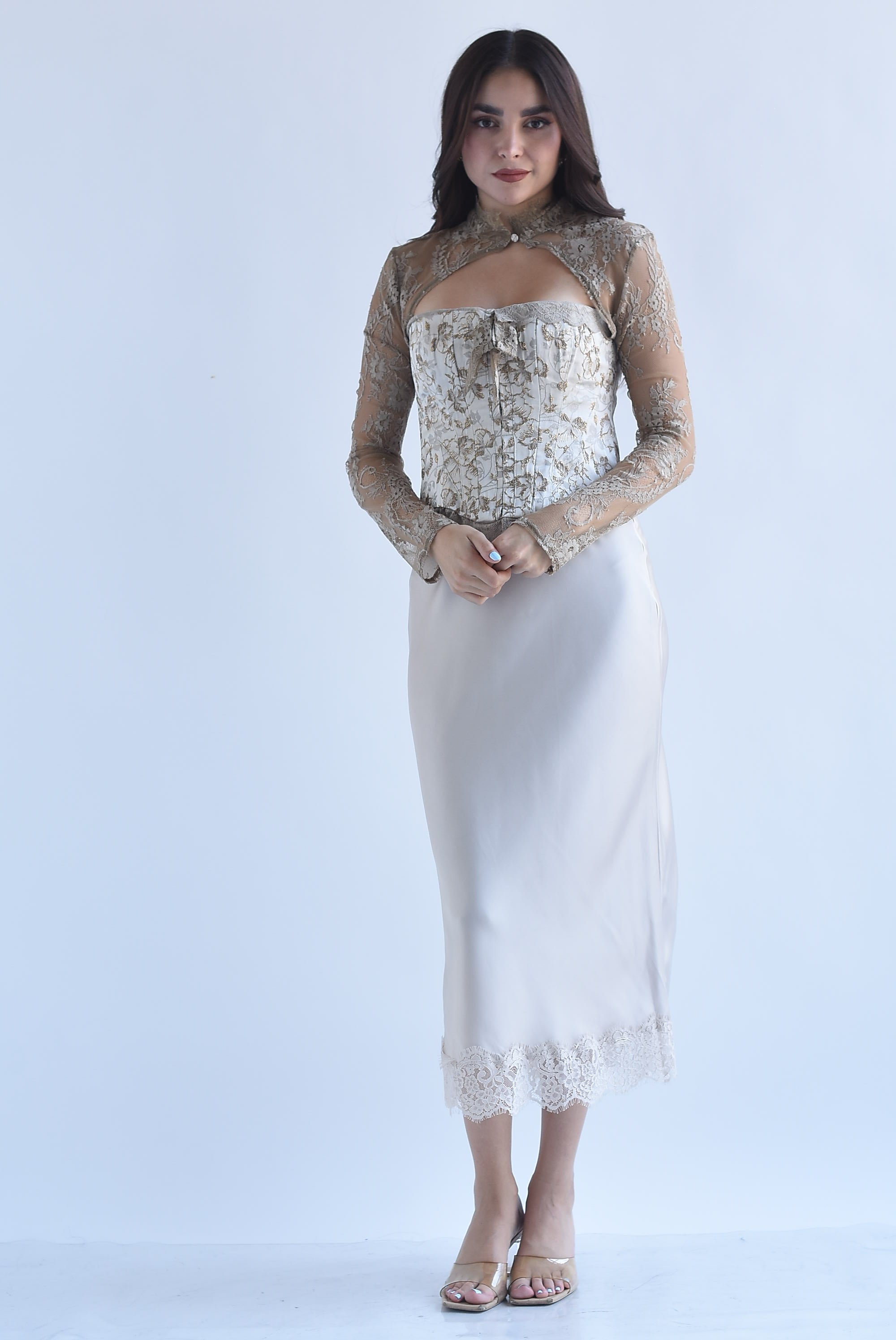 Falda midi lencera filo encaje