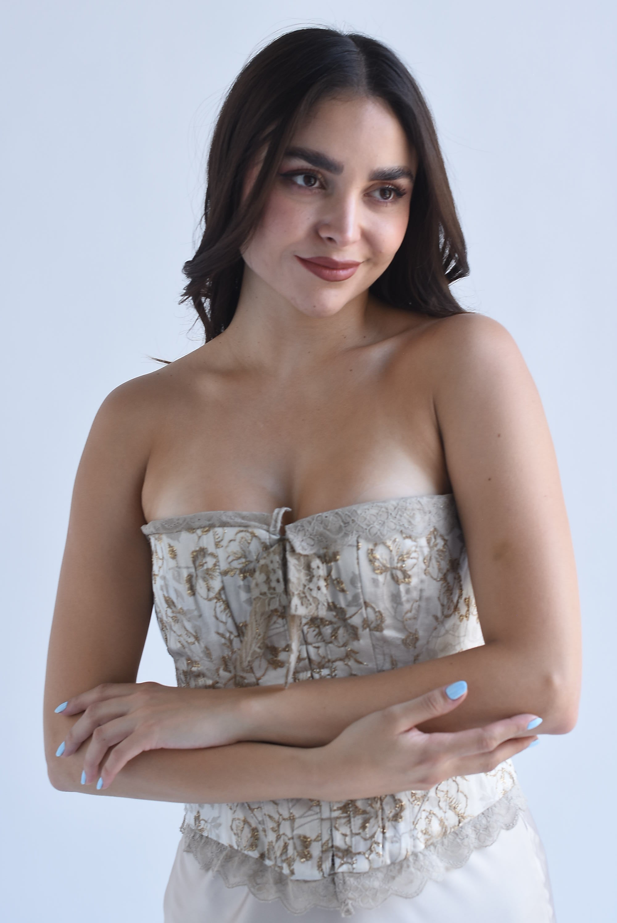 Corset flores tapiz con mangas encaje