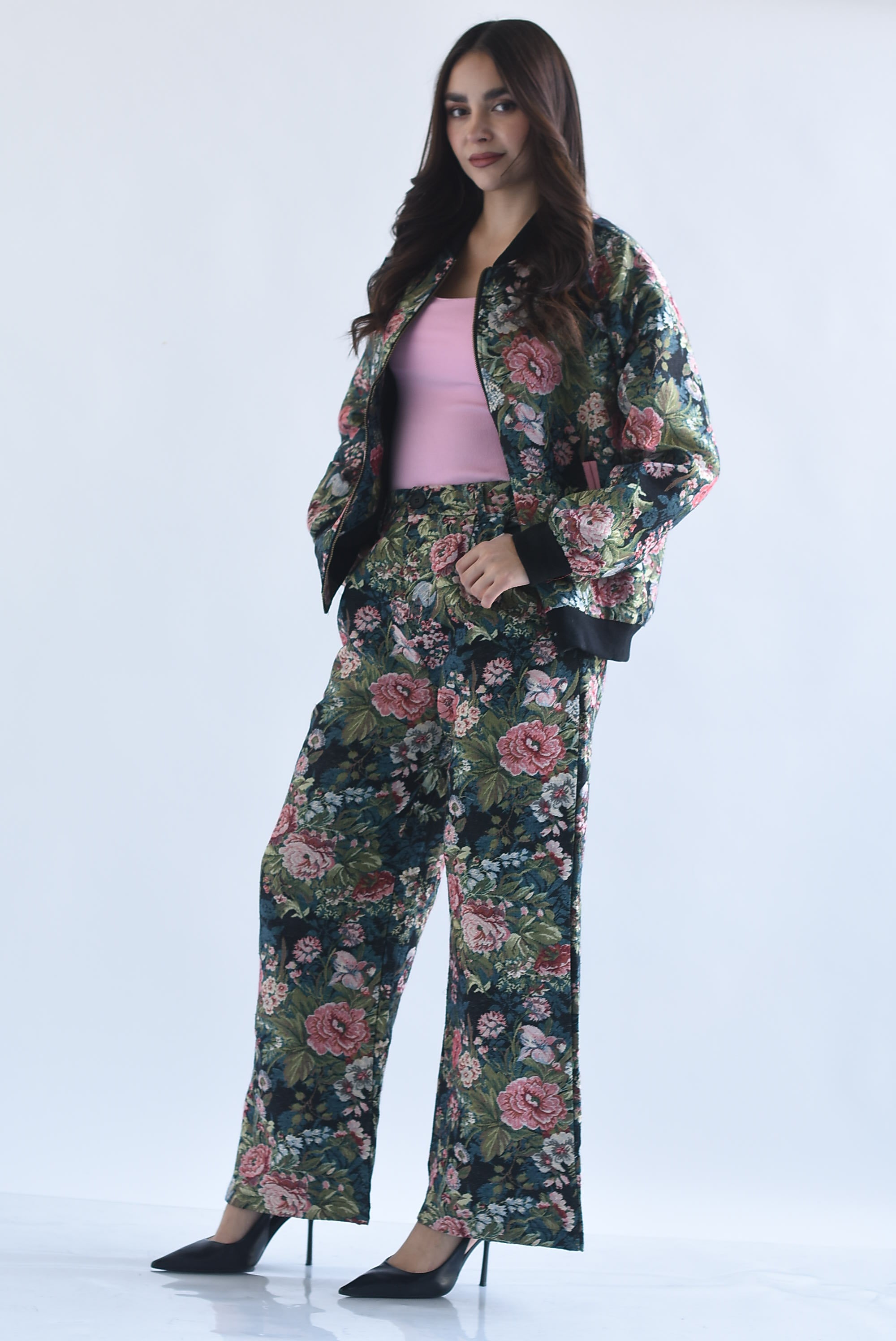 Set Pantalón y Chamarra tapiz flores