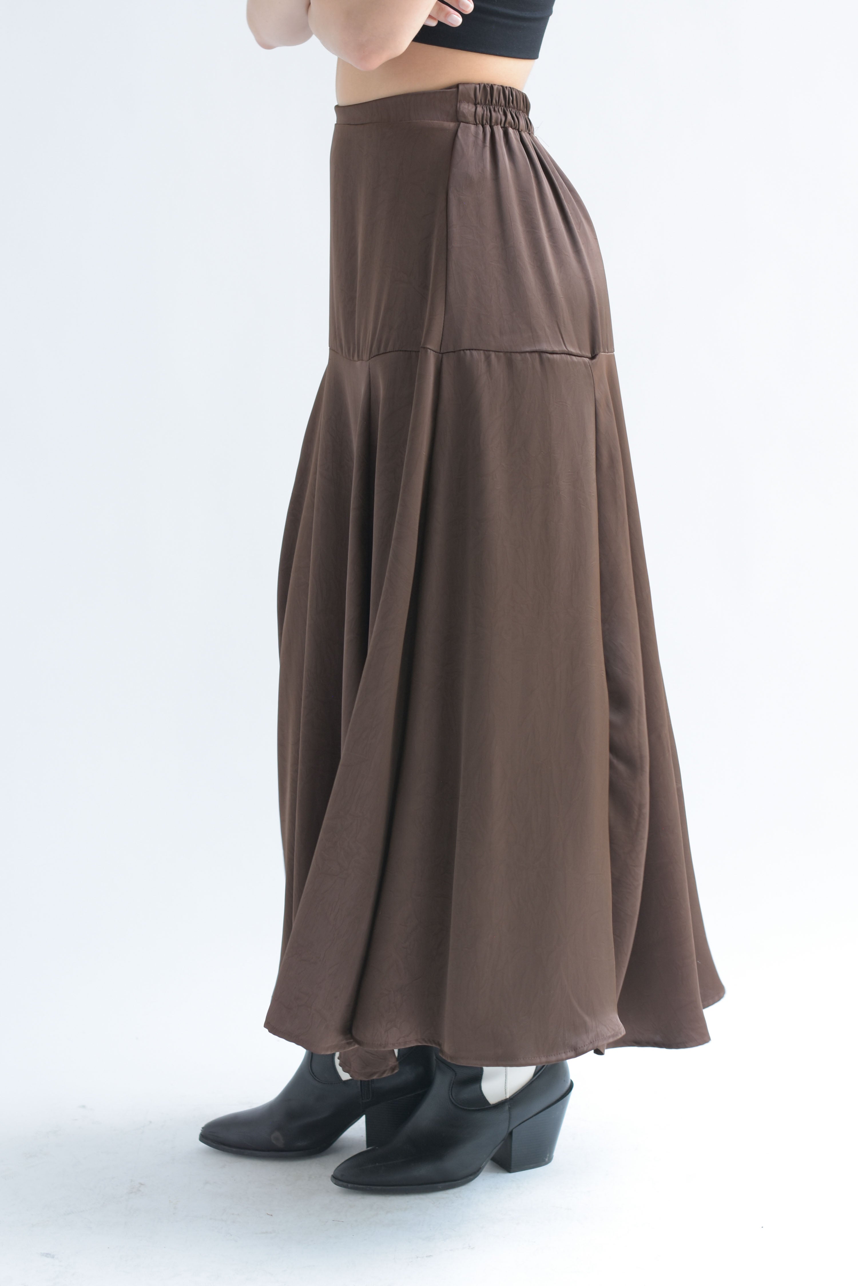 Falda satín corte A Espresso