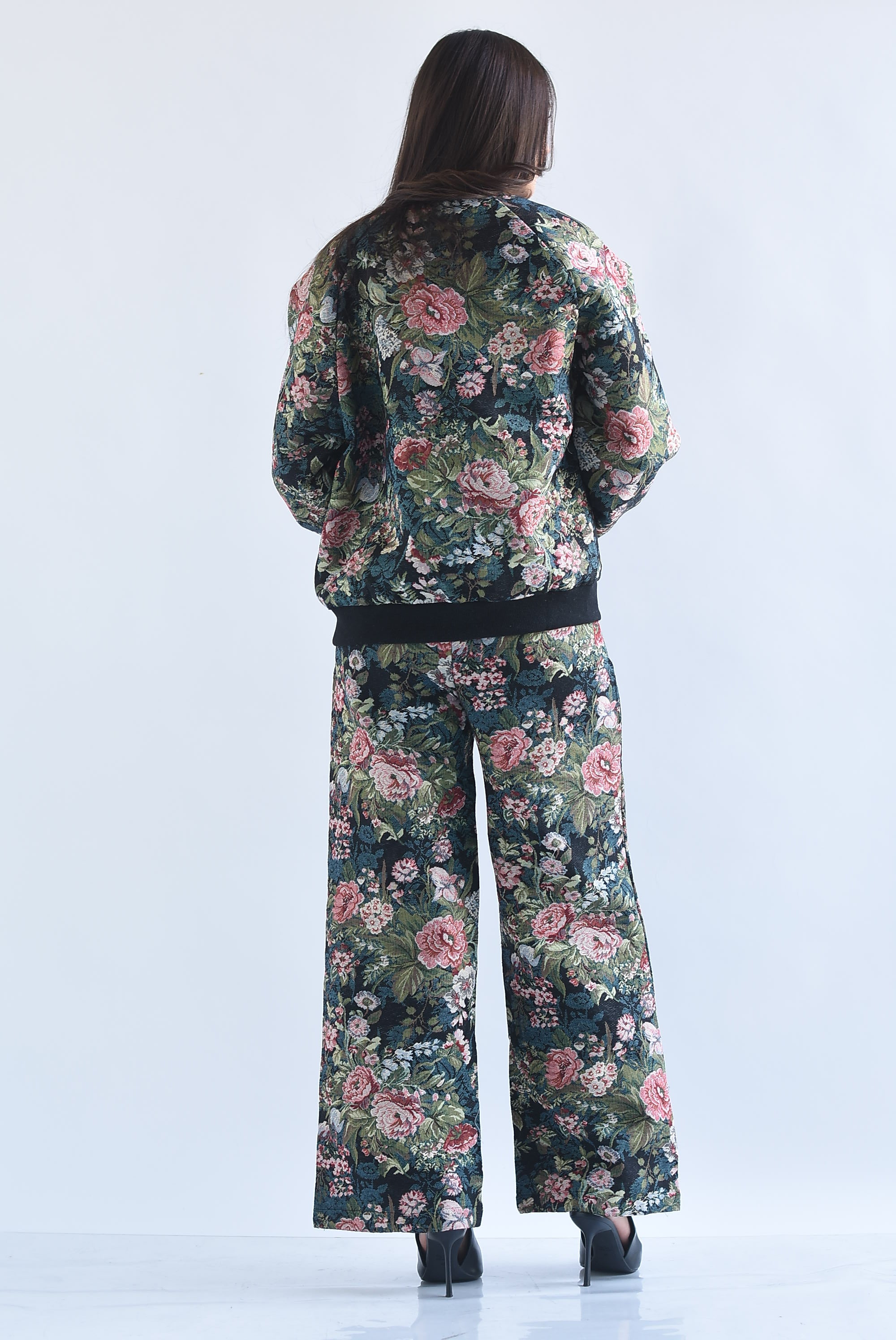 Set Pantalón y Chamarra tapiz flores