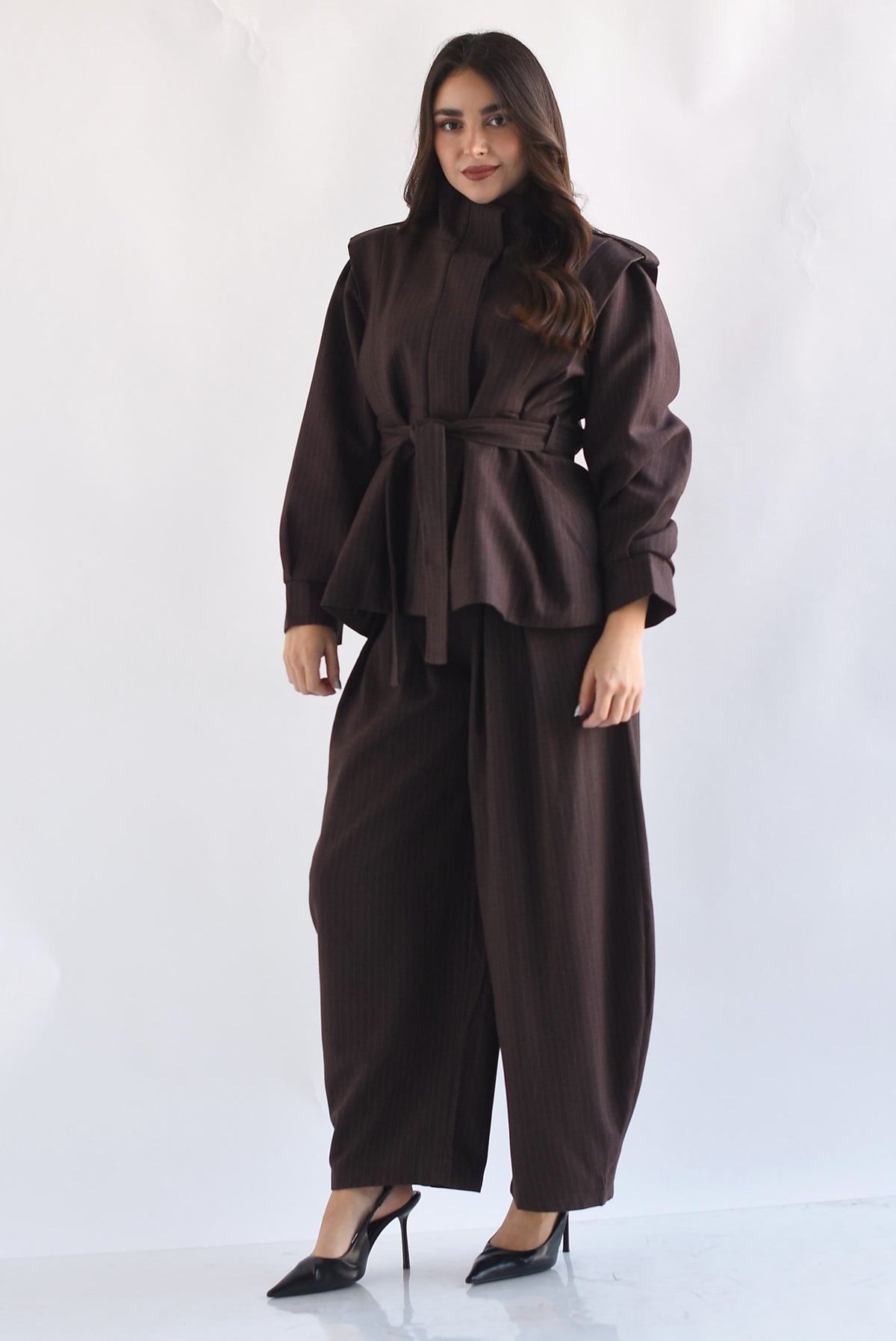 Set Pantalón barrel y Chamarra línea diplomática