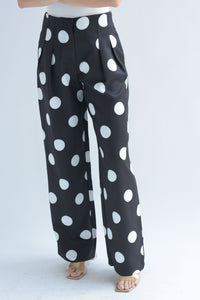 Fashion Styled Pantalón pinzas polka dots Negro