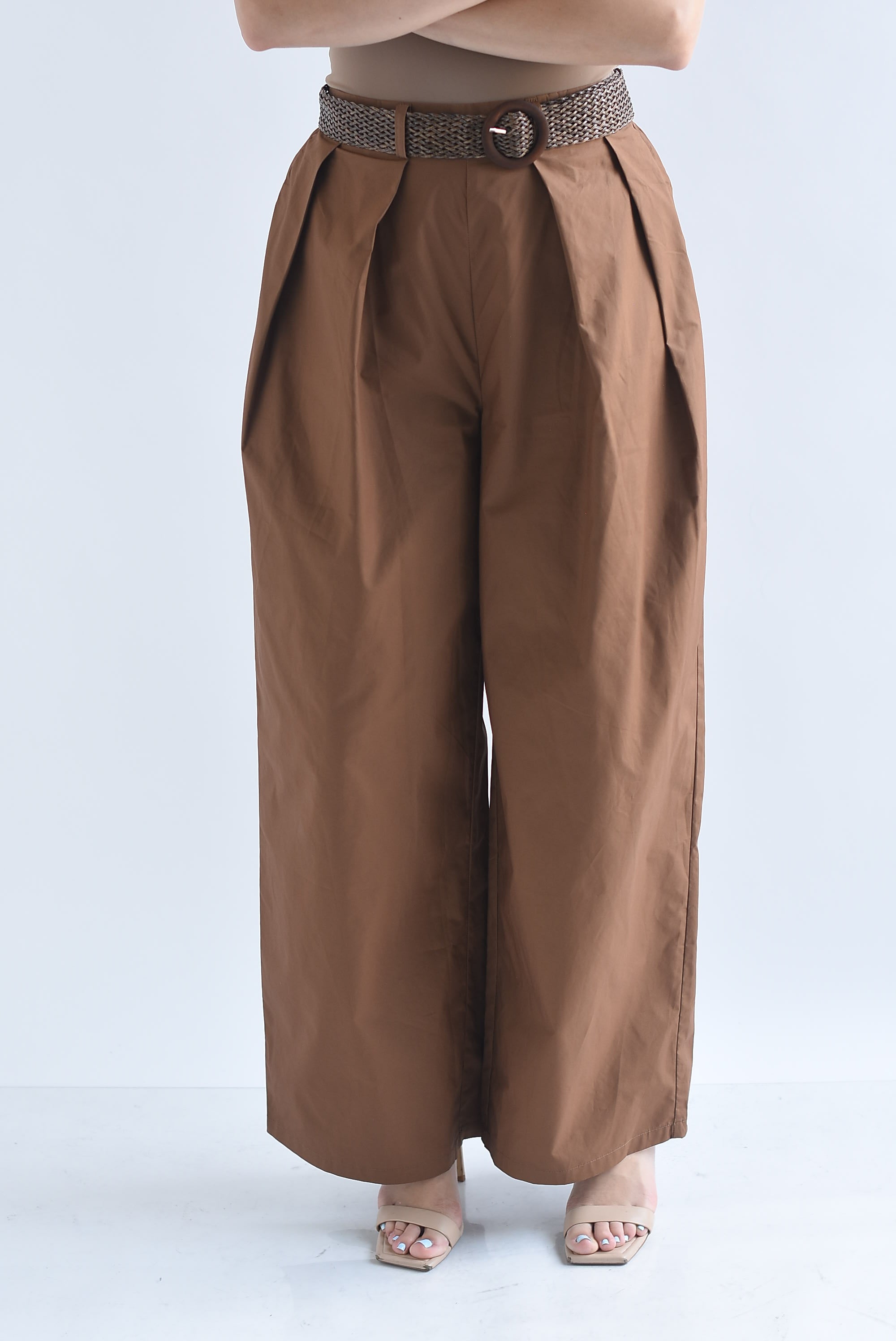 Pantalón wide leg pinzas cinturón