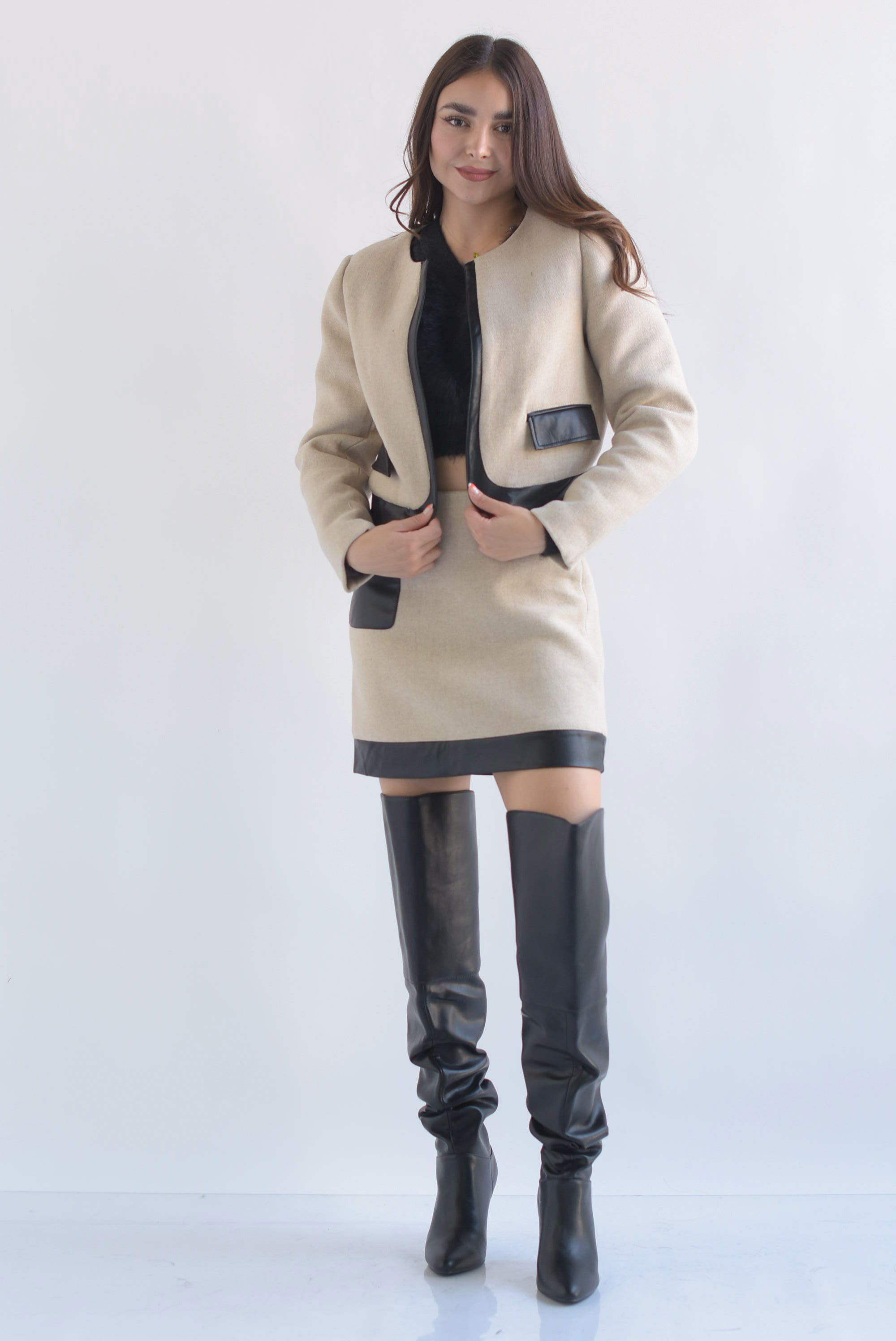 Set Falda y Blazer filos vinipiel