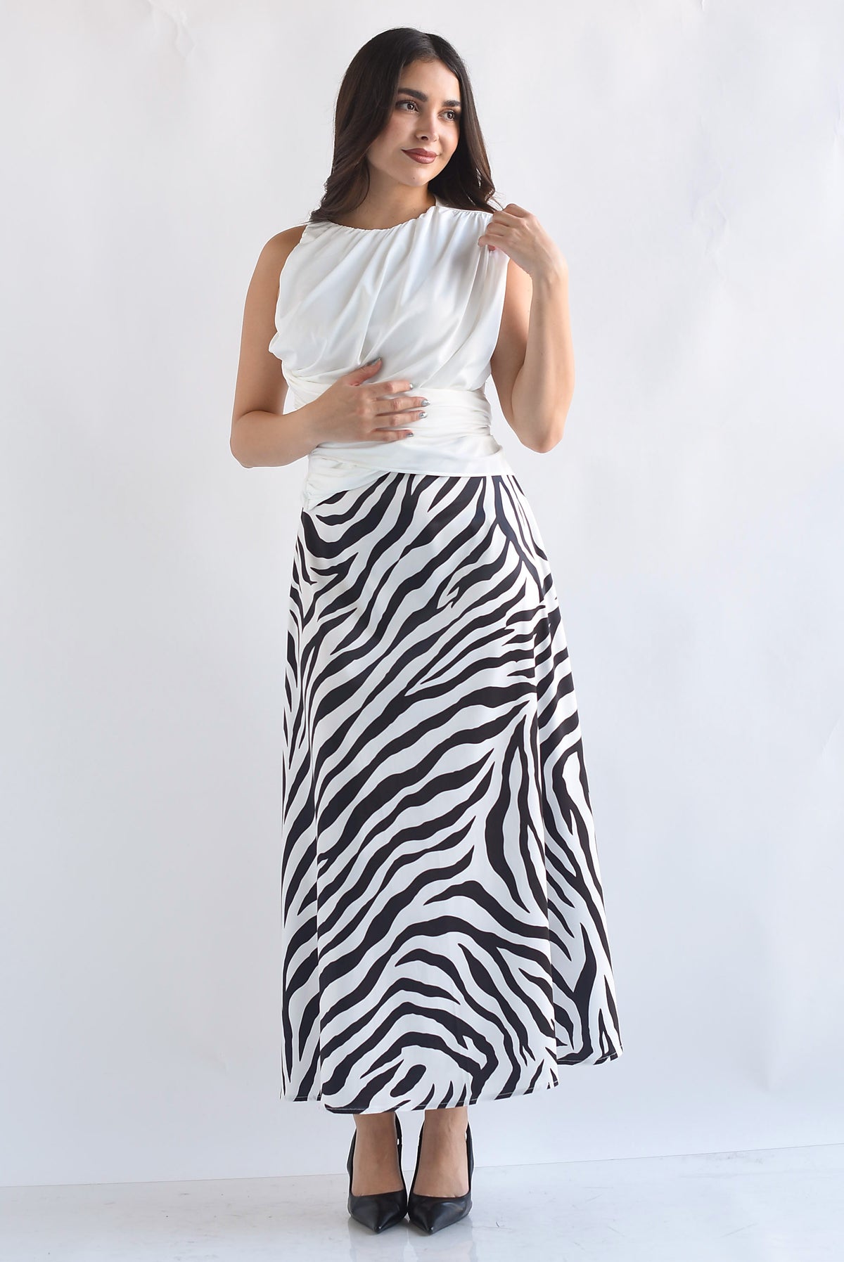 Falda satín zebra