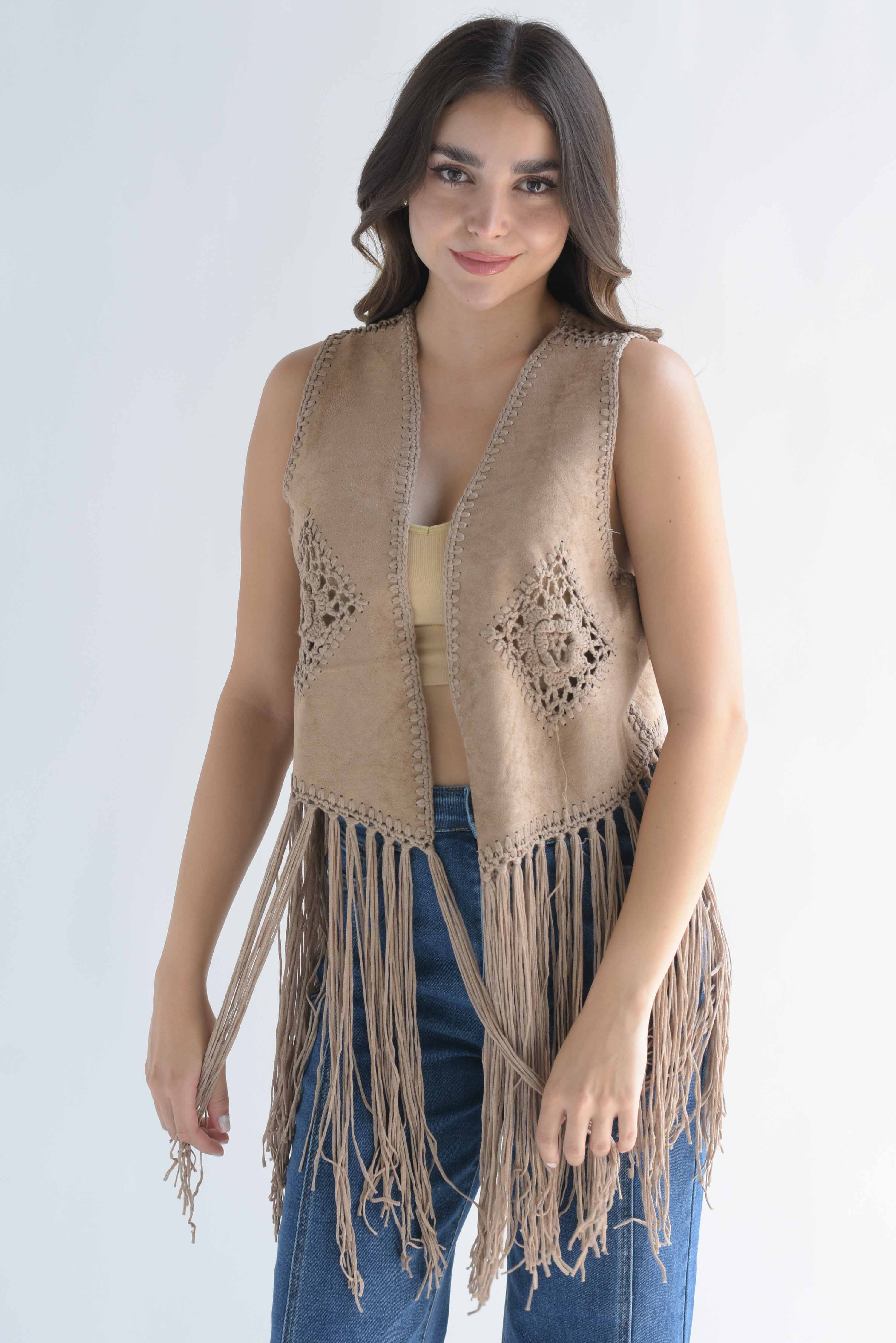 Chaleco crochet  flecos suede Arena