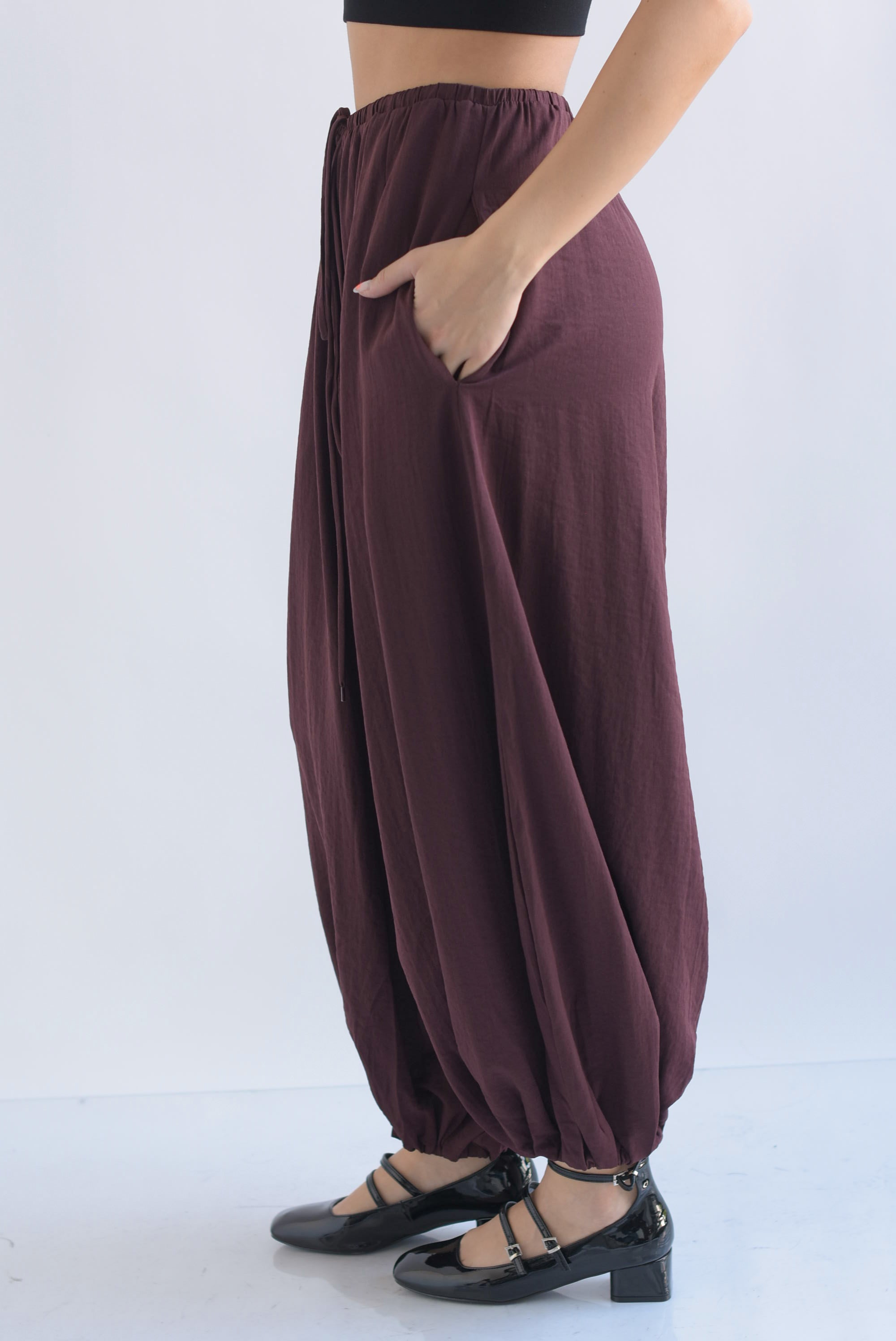 Pantalón globo jareta pinzas Café