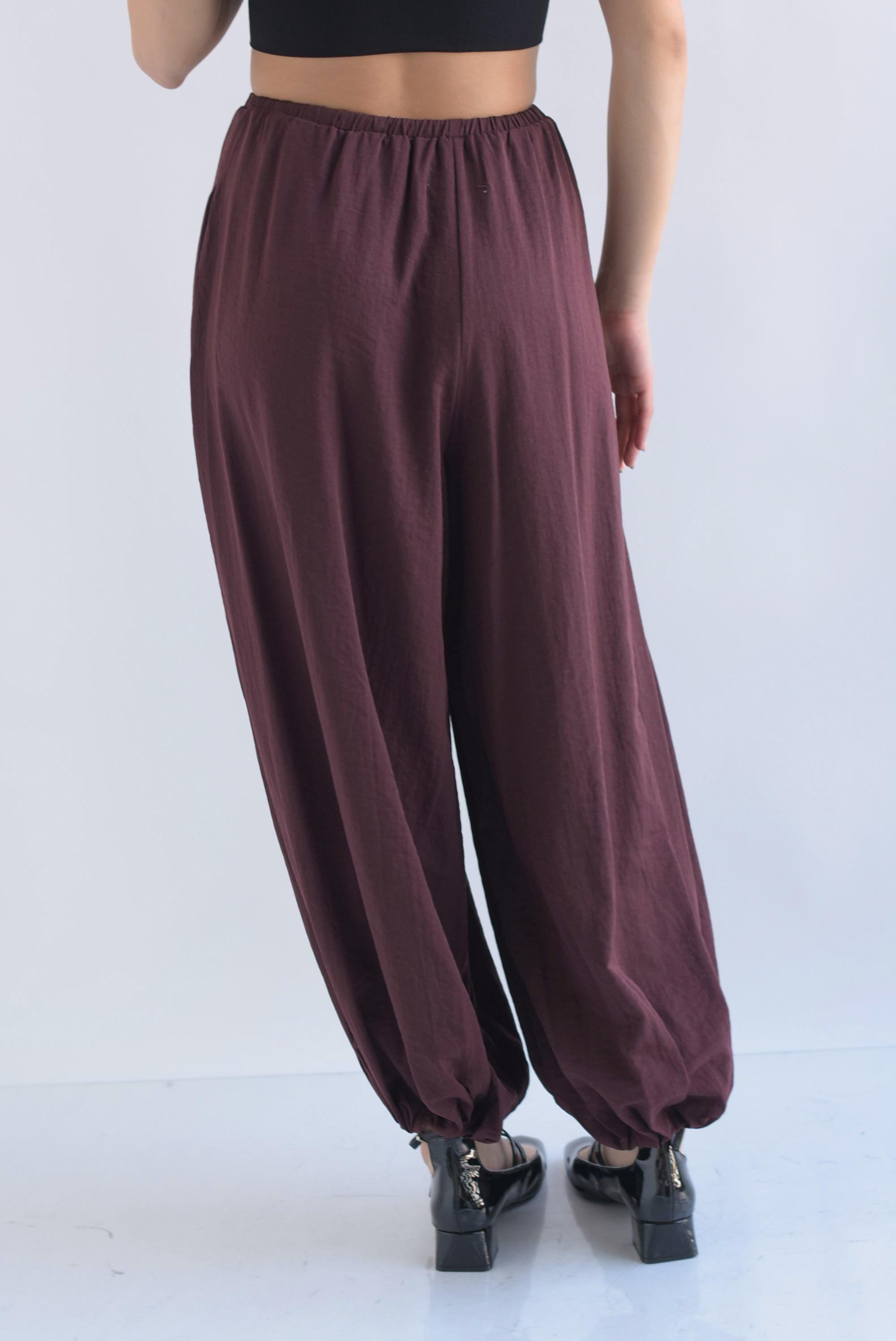 Pantalón globo jareta pinzas Café