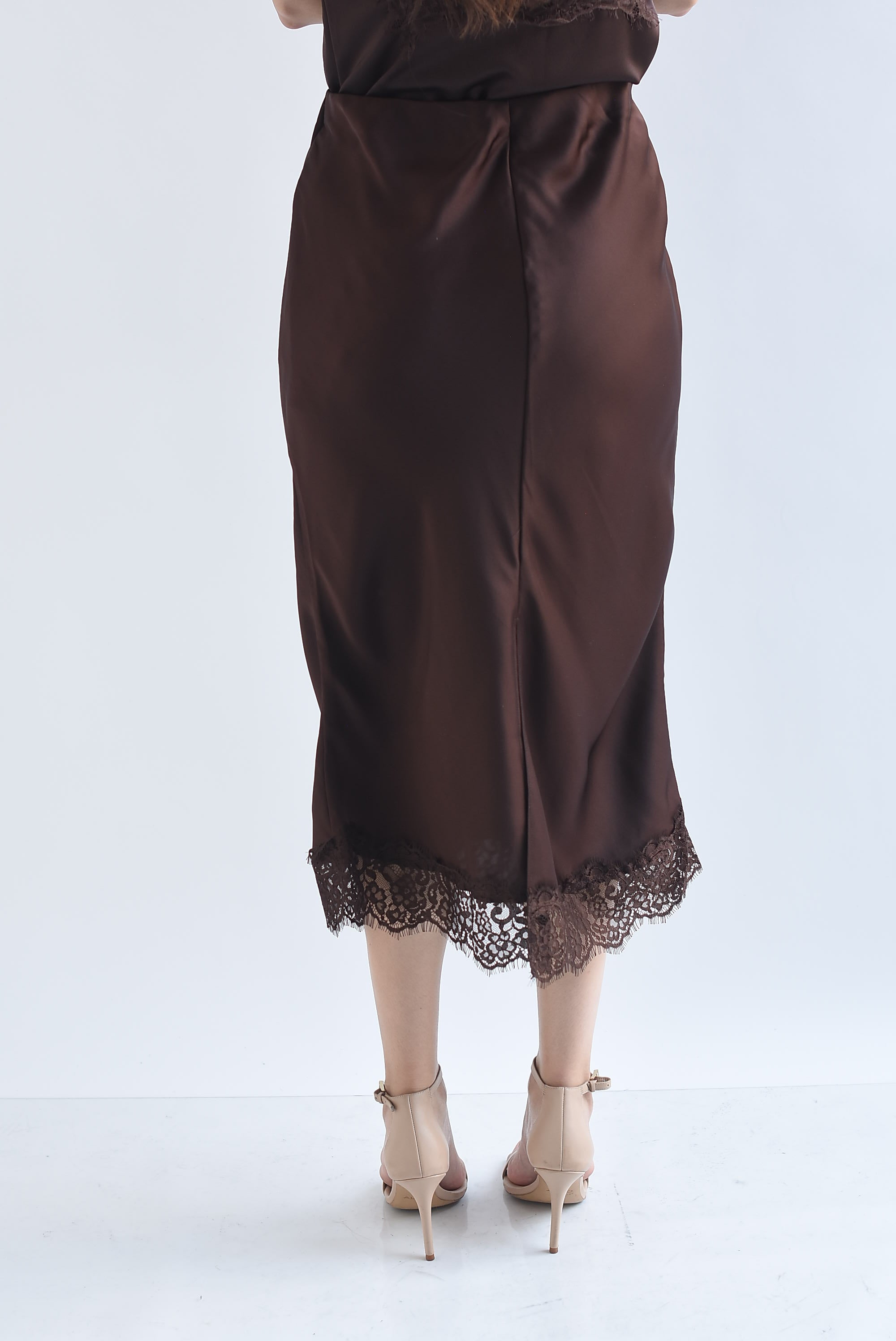 Falda midi lencera filo encaje