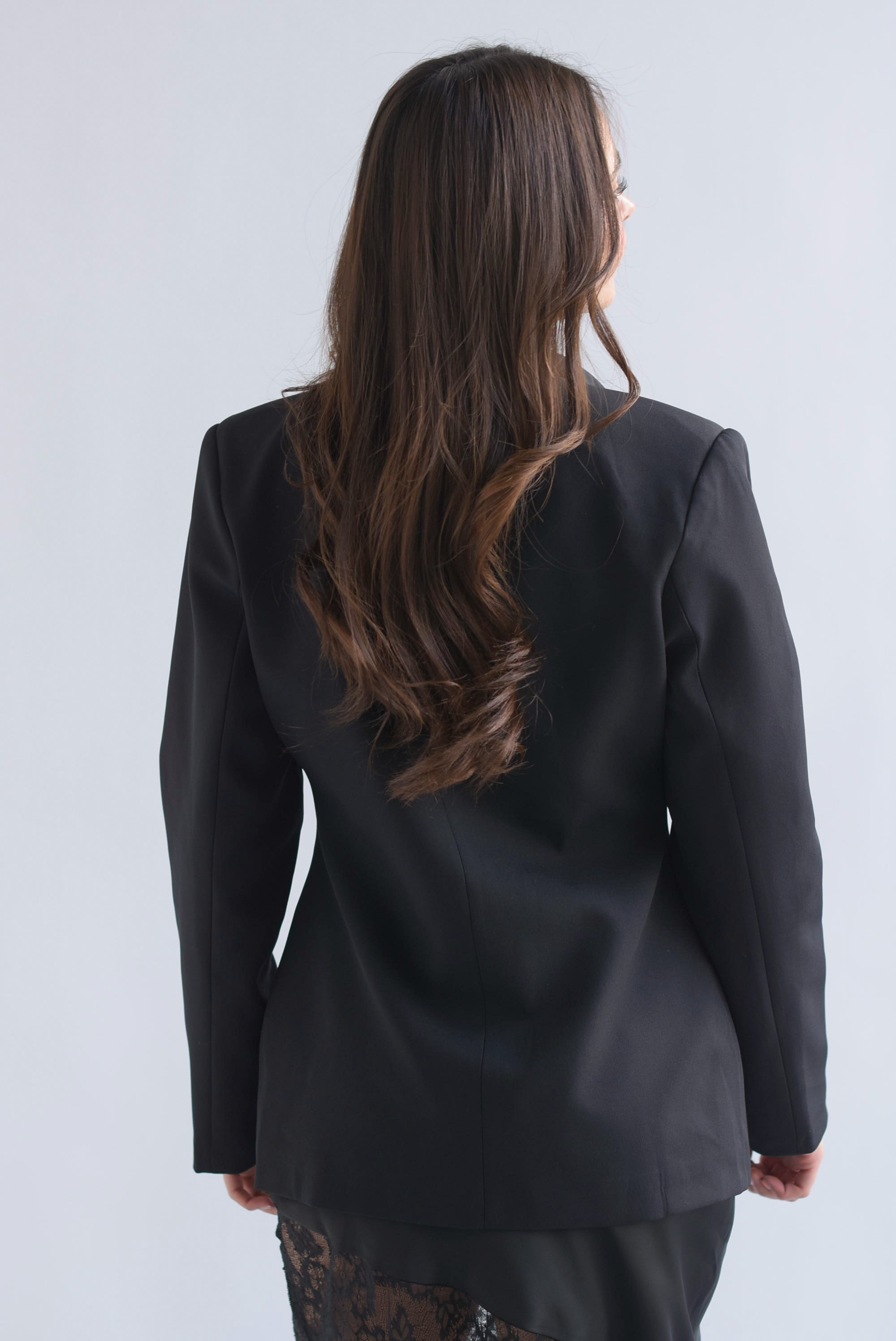 Blazer peplum botón dorado Negro