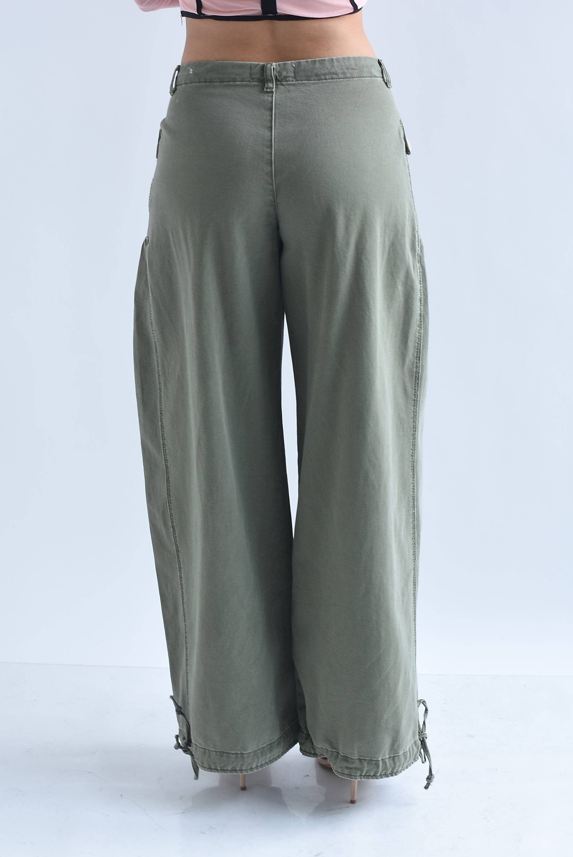 Pantalón globo bolsillos cargo Denim