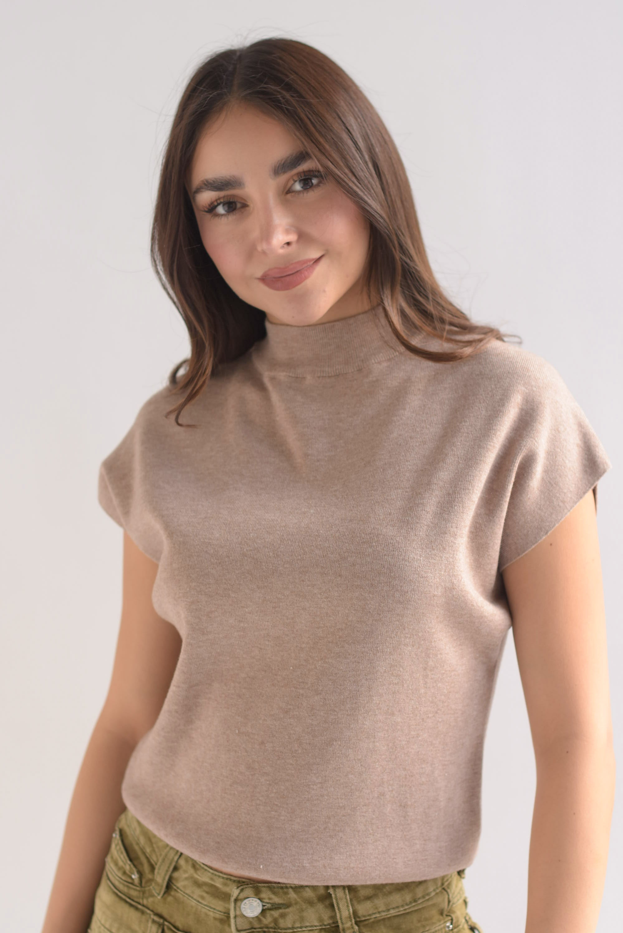 Blusa punto manga corta cuello redondo Beige