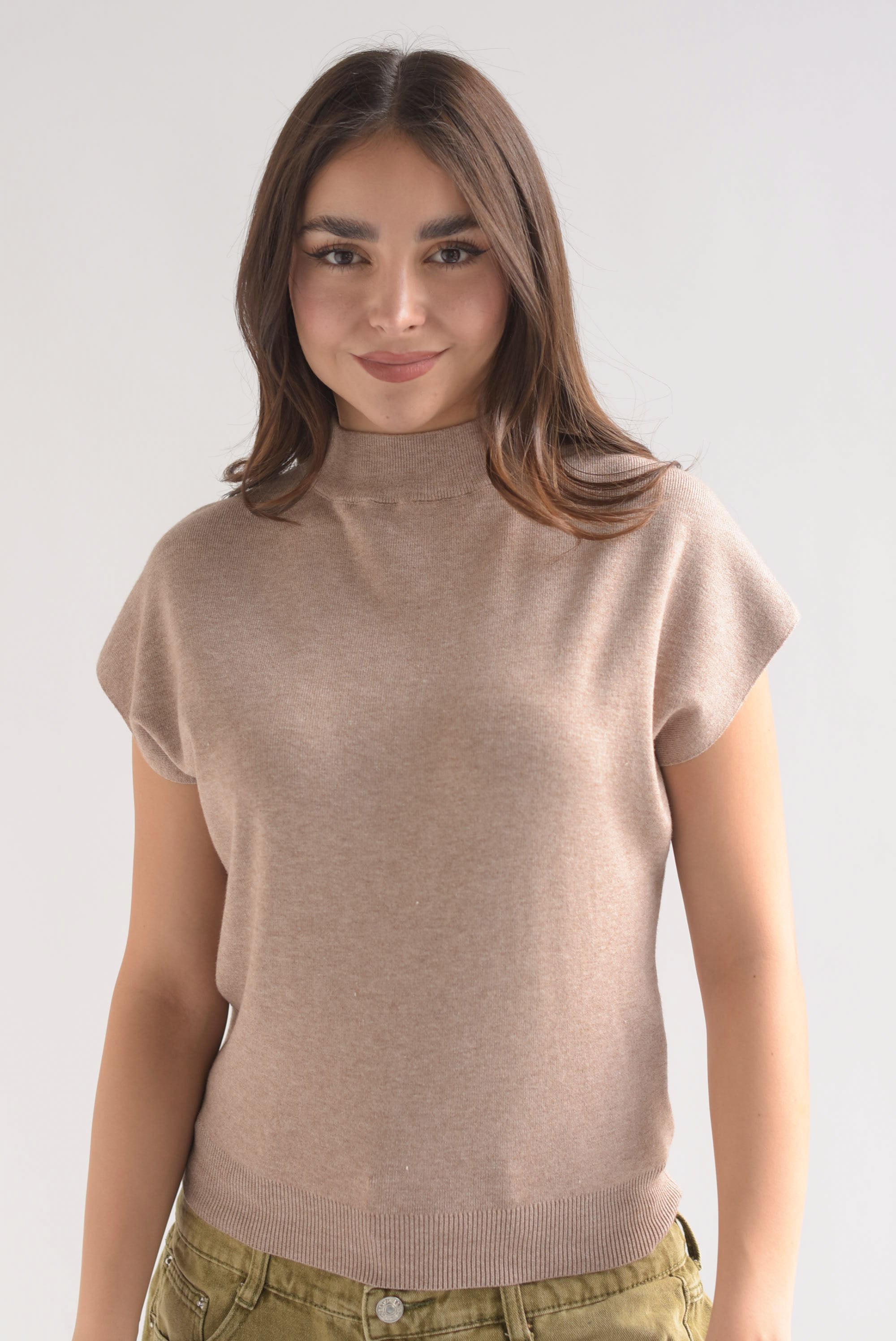 Blusa punto manga corta cuello redondo Beige