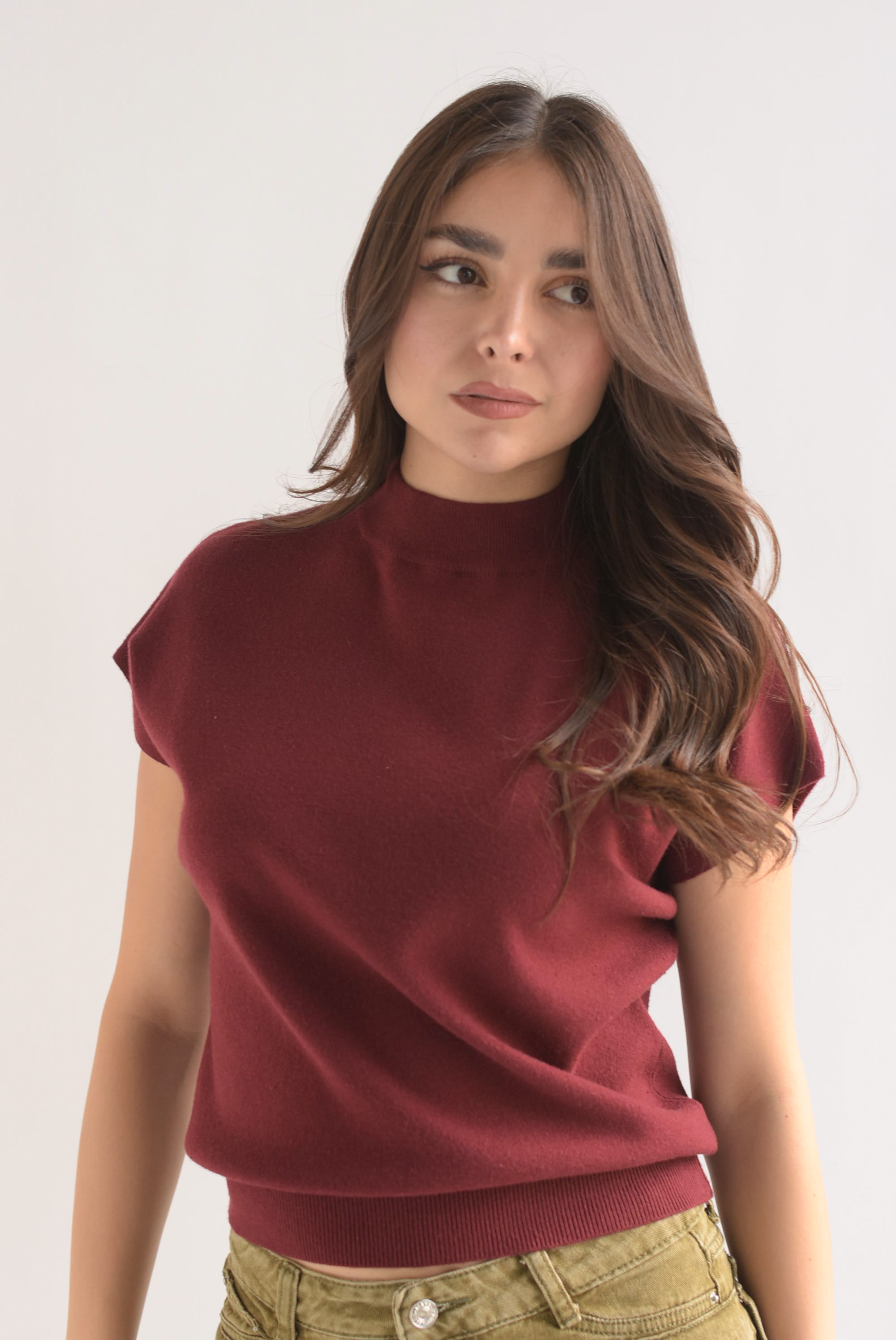 Blusa punto manga corta cuello redondo Vino