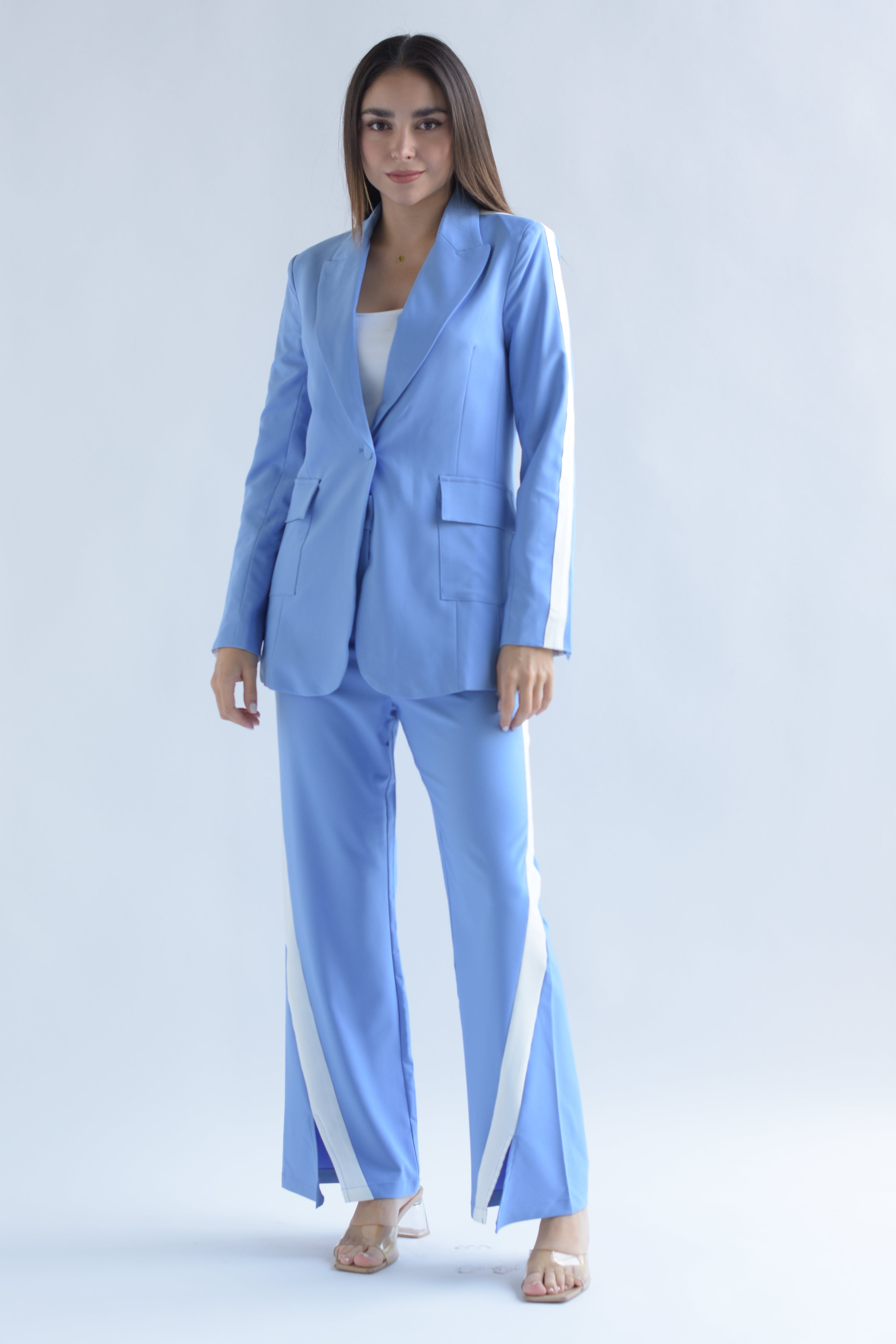 Set Pantalón y Blazer track diagonal Azul Cielo