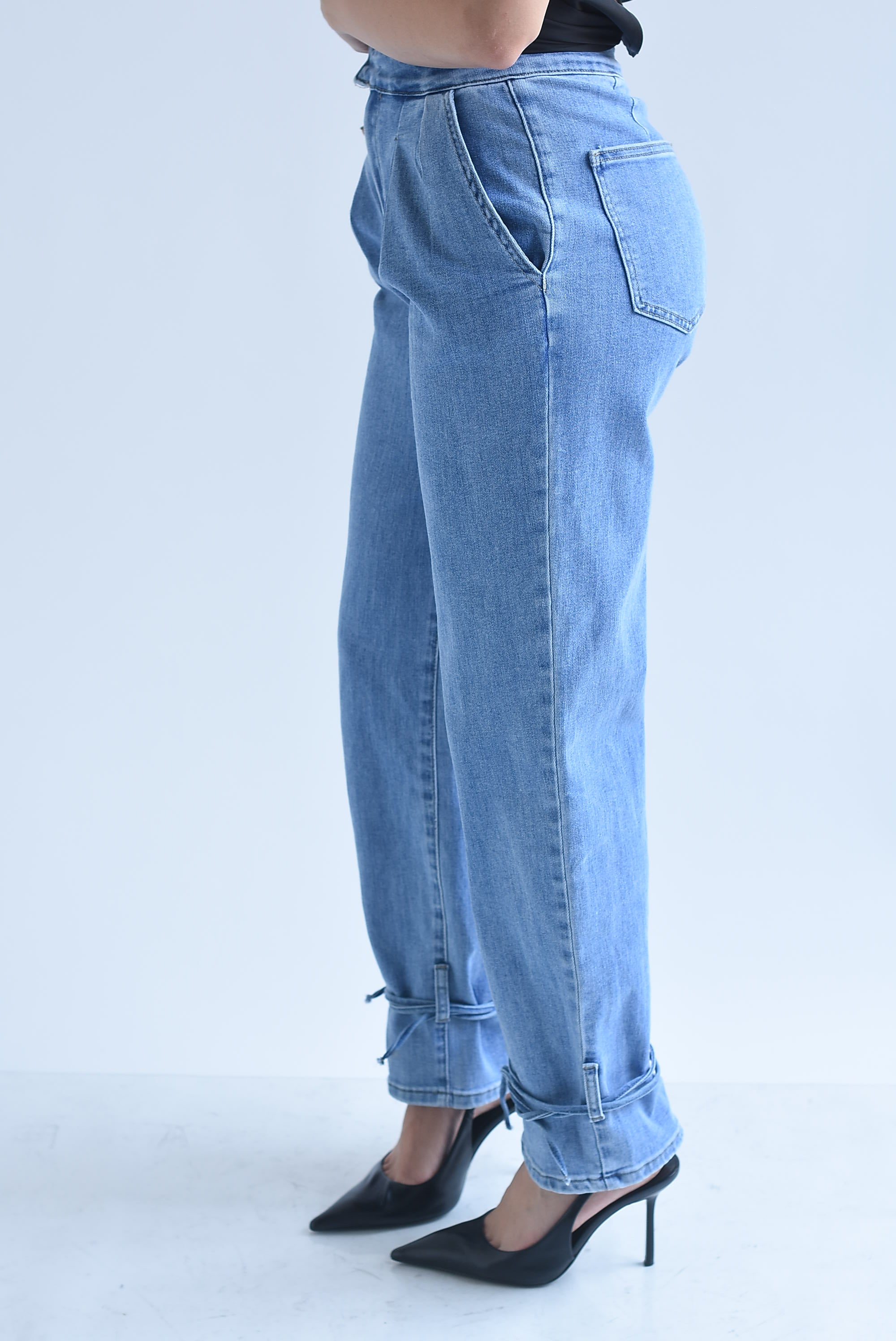 Pantalón globo tobillos cintas Denim
