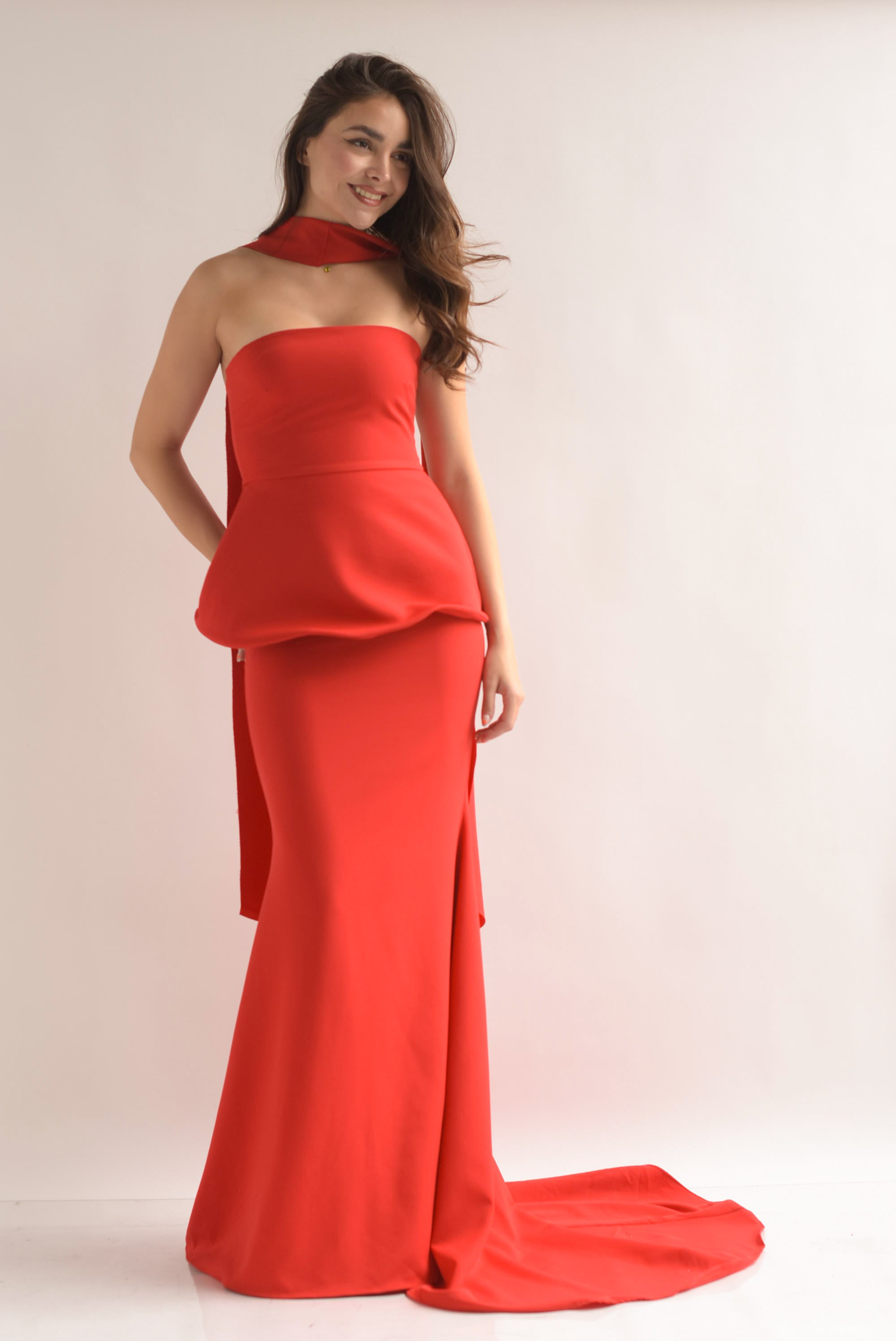 Vestido largo strapless peplum Rojo