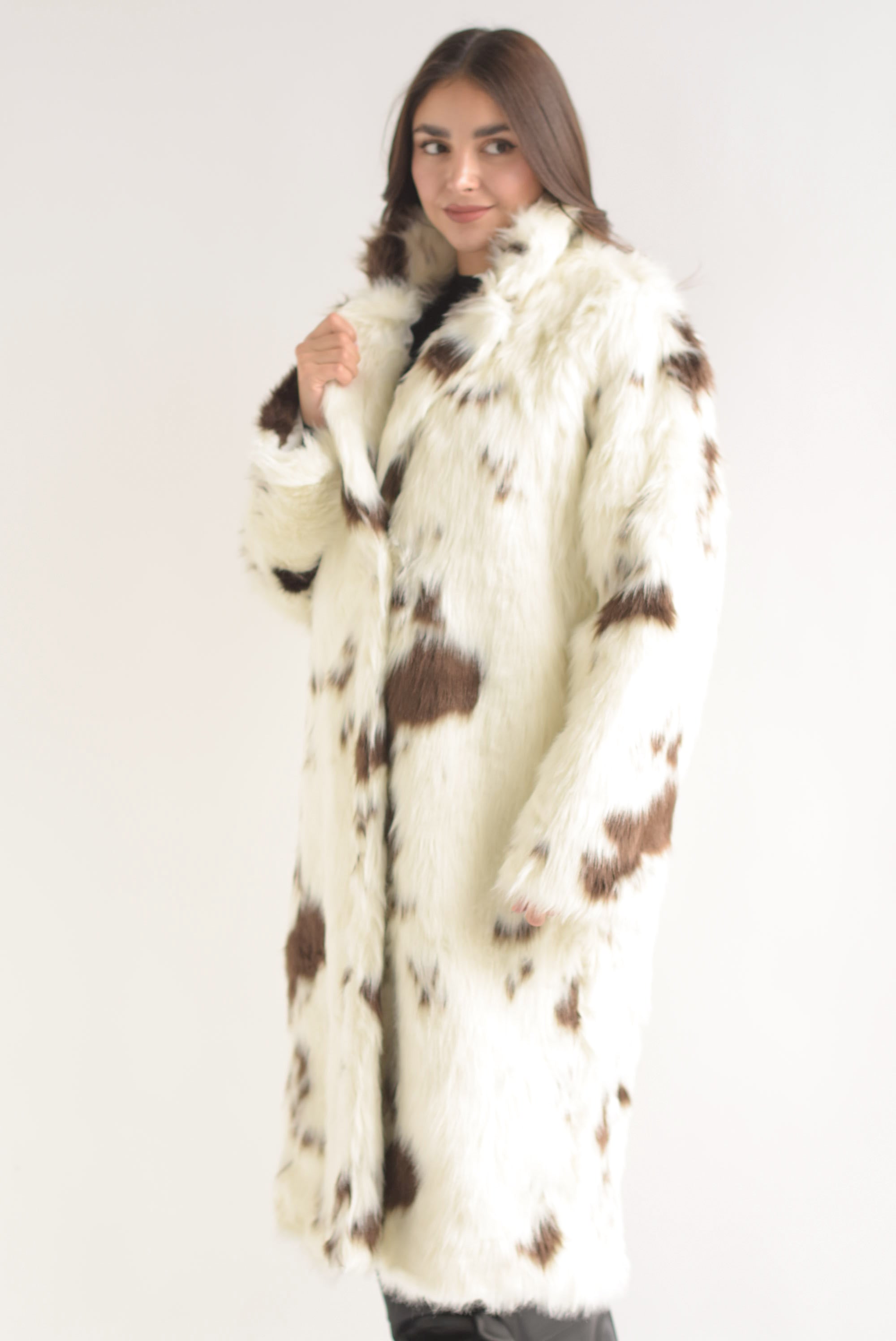 Abrigo largo faux fur Cow