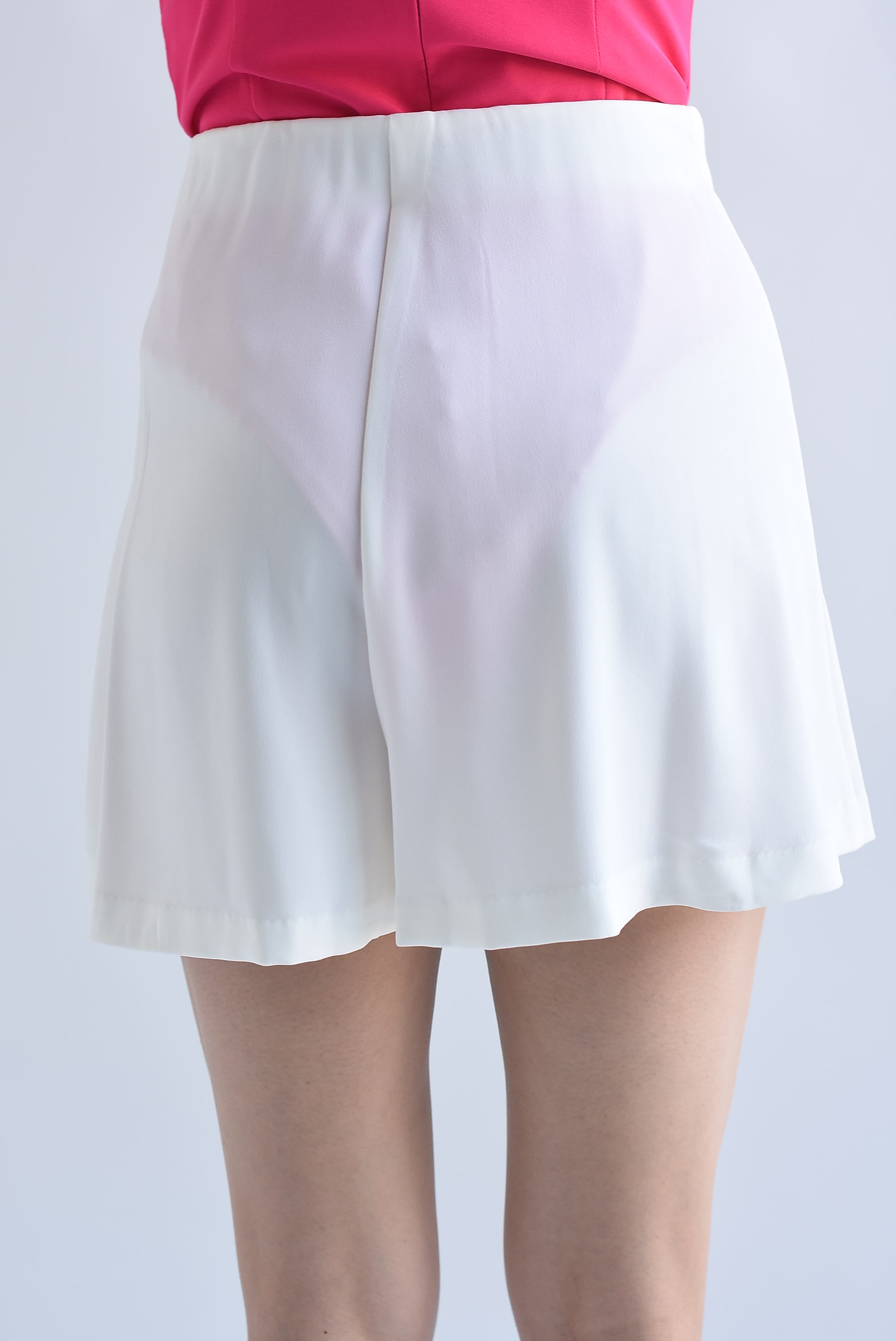 Short pinzas vuelo Blanco