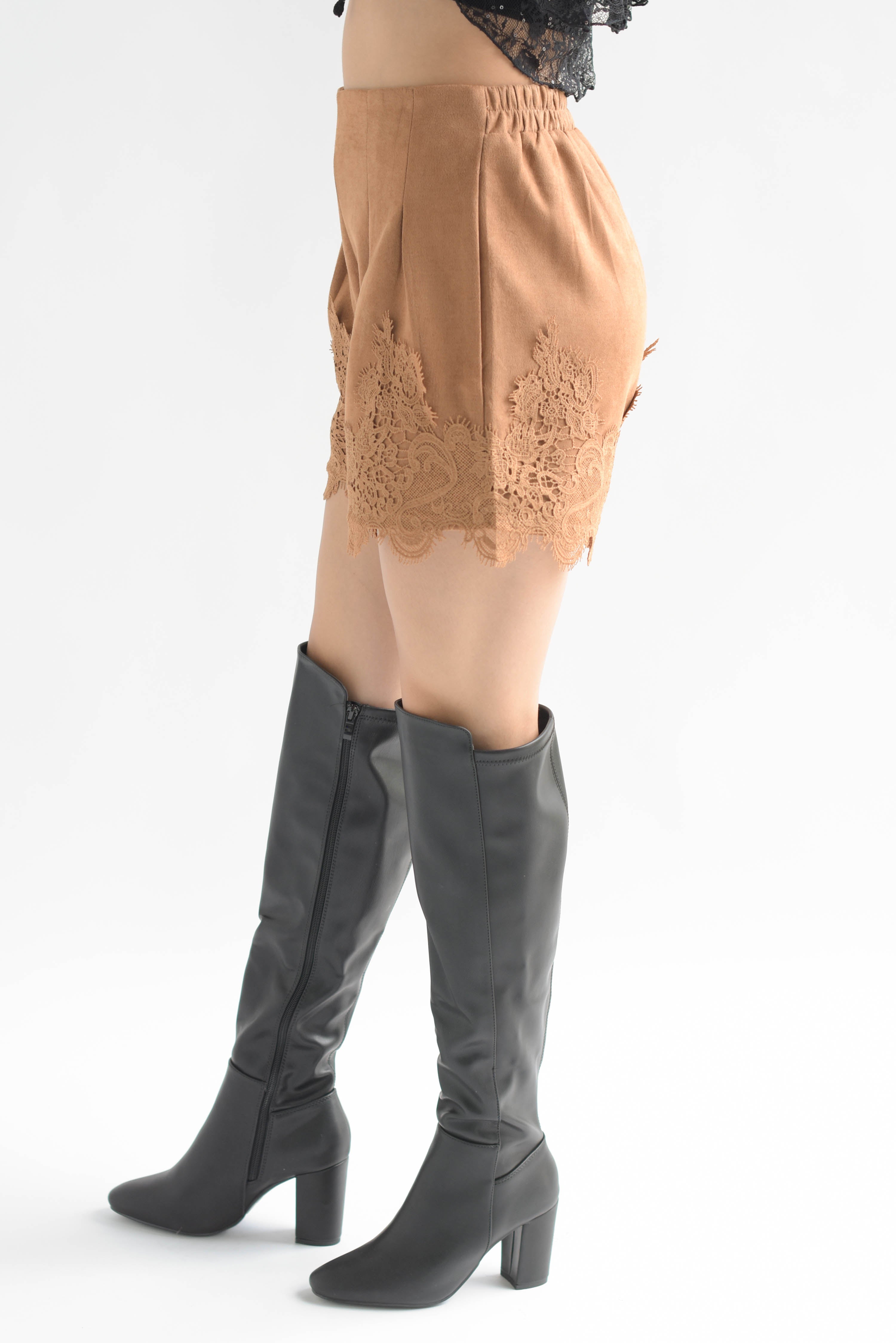 Short suede encaje Camel