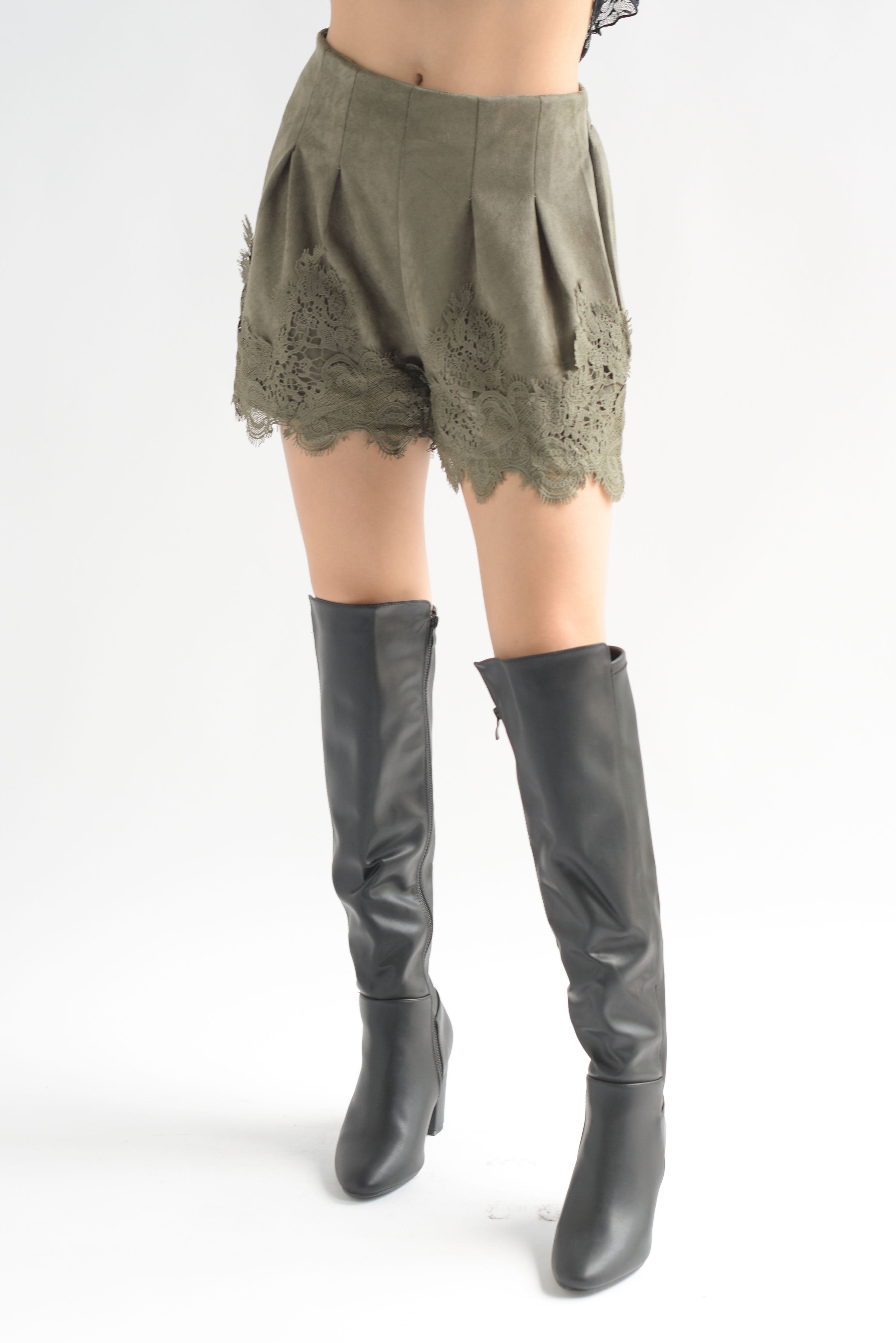 Short suede encaje Verde Olivo