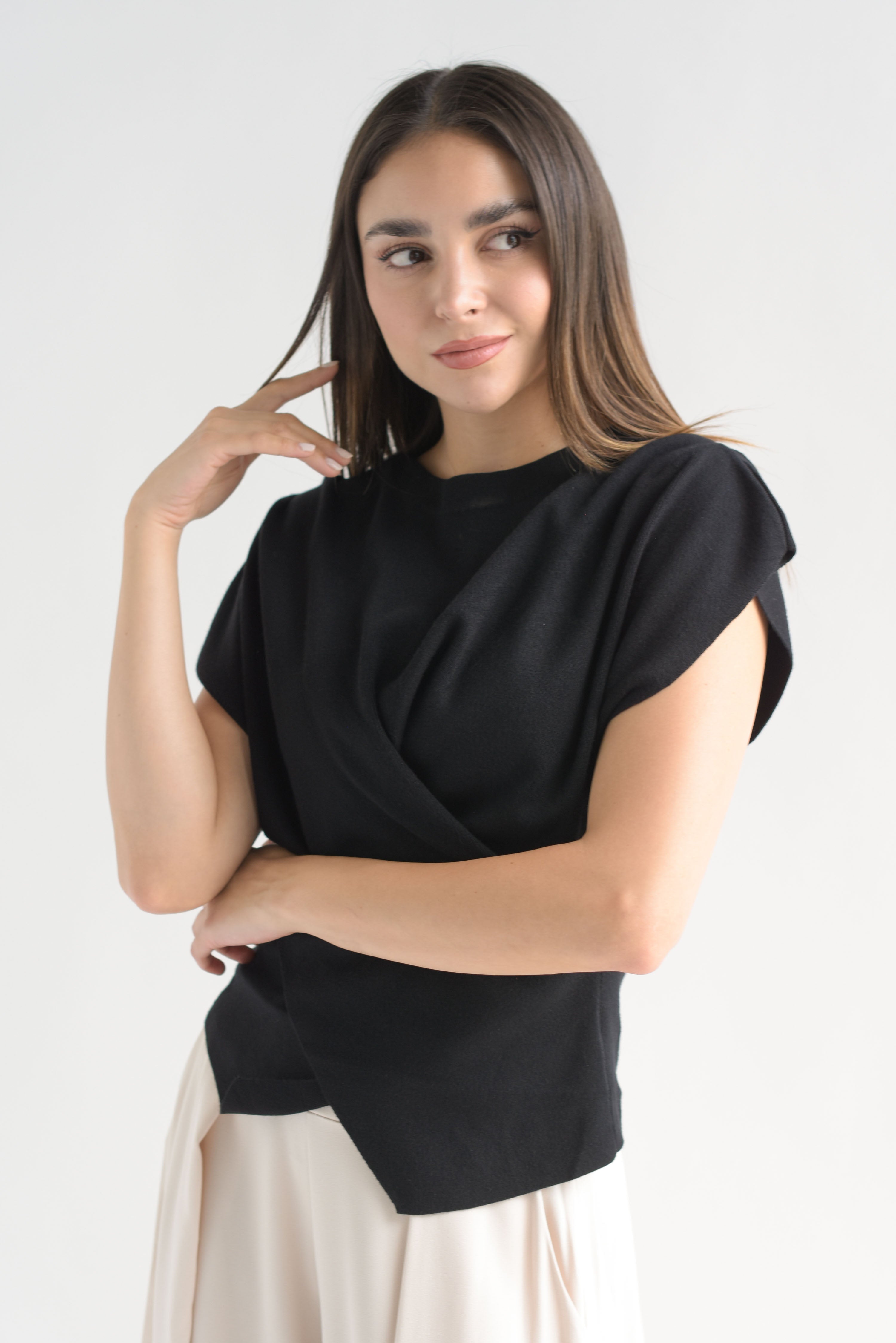 Blusa punto asimétrica cruzada Negro
