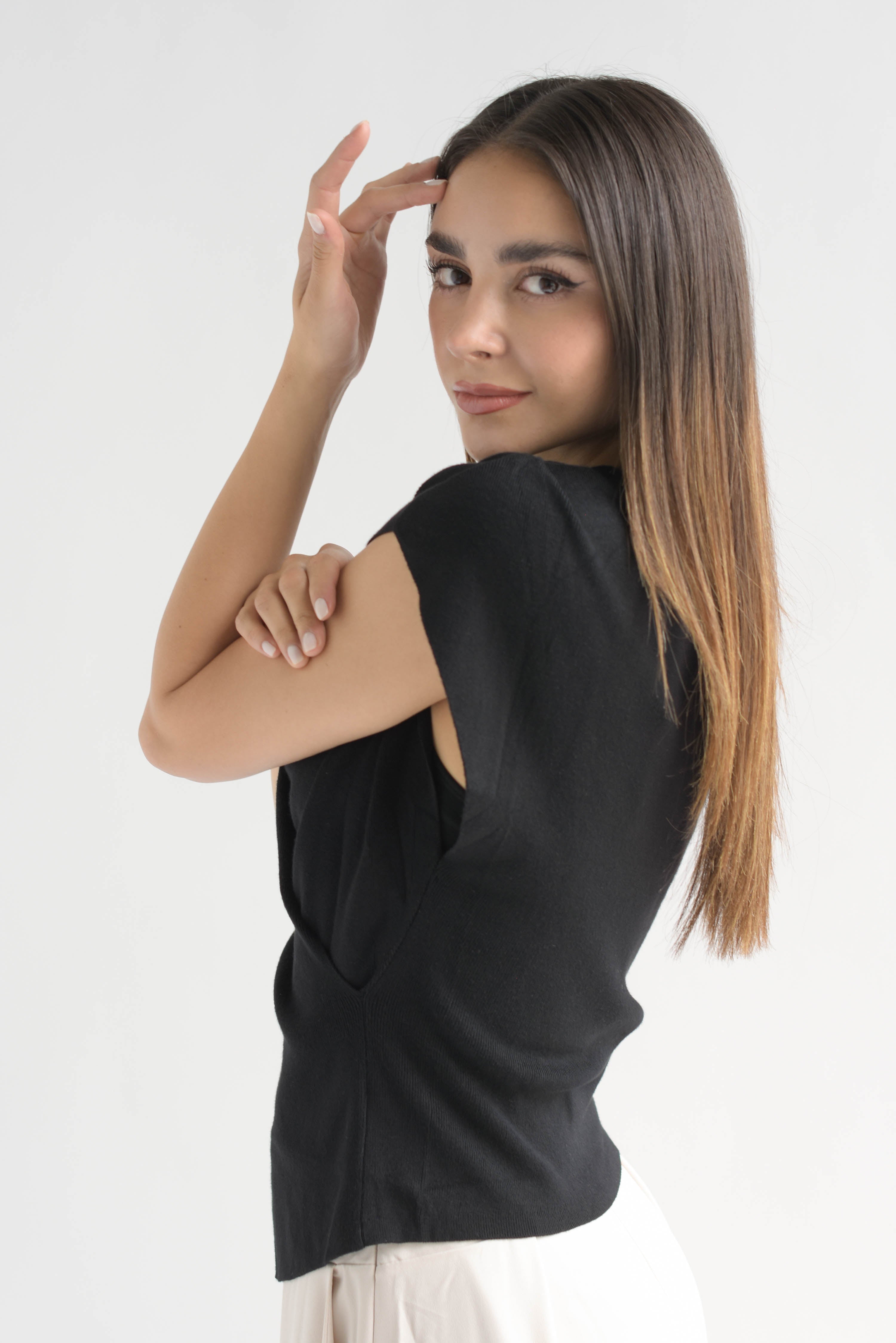 Blusa punto asimétrica cruzada Negro