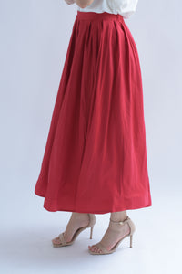 Fashion Styled Falda vuelo satinada pinzas Roja