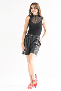 Fashion Styled Short vinipiel texturizado cierres Negro