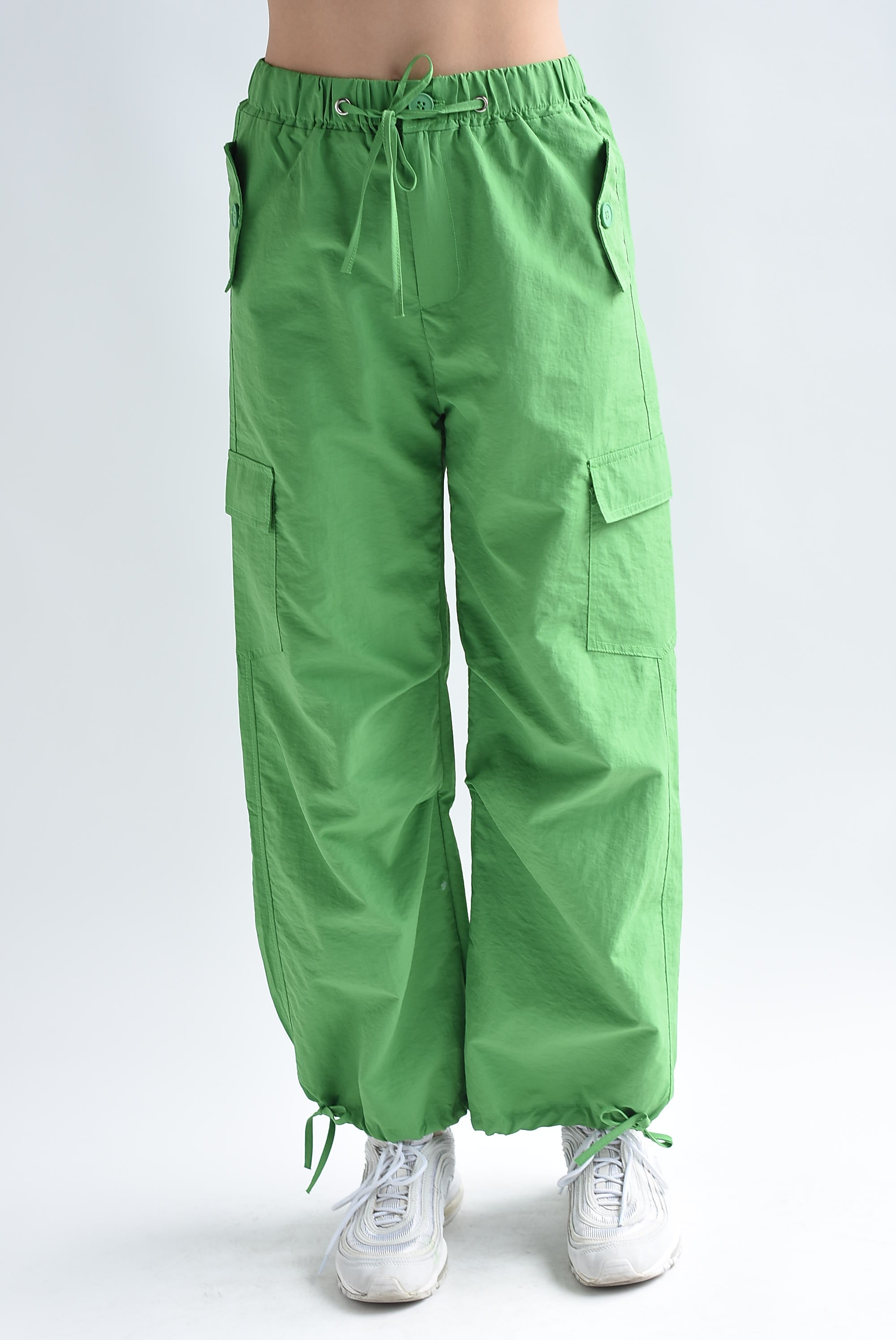 Pantalón parachute cargo Verde