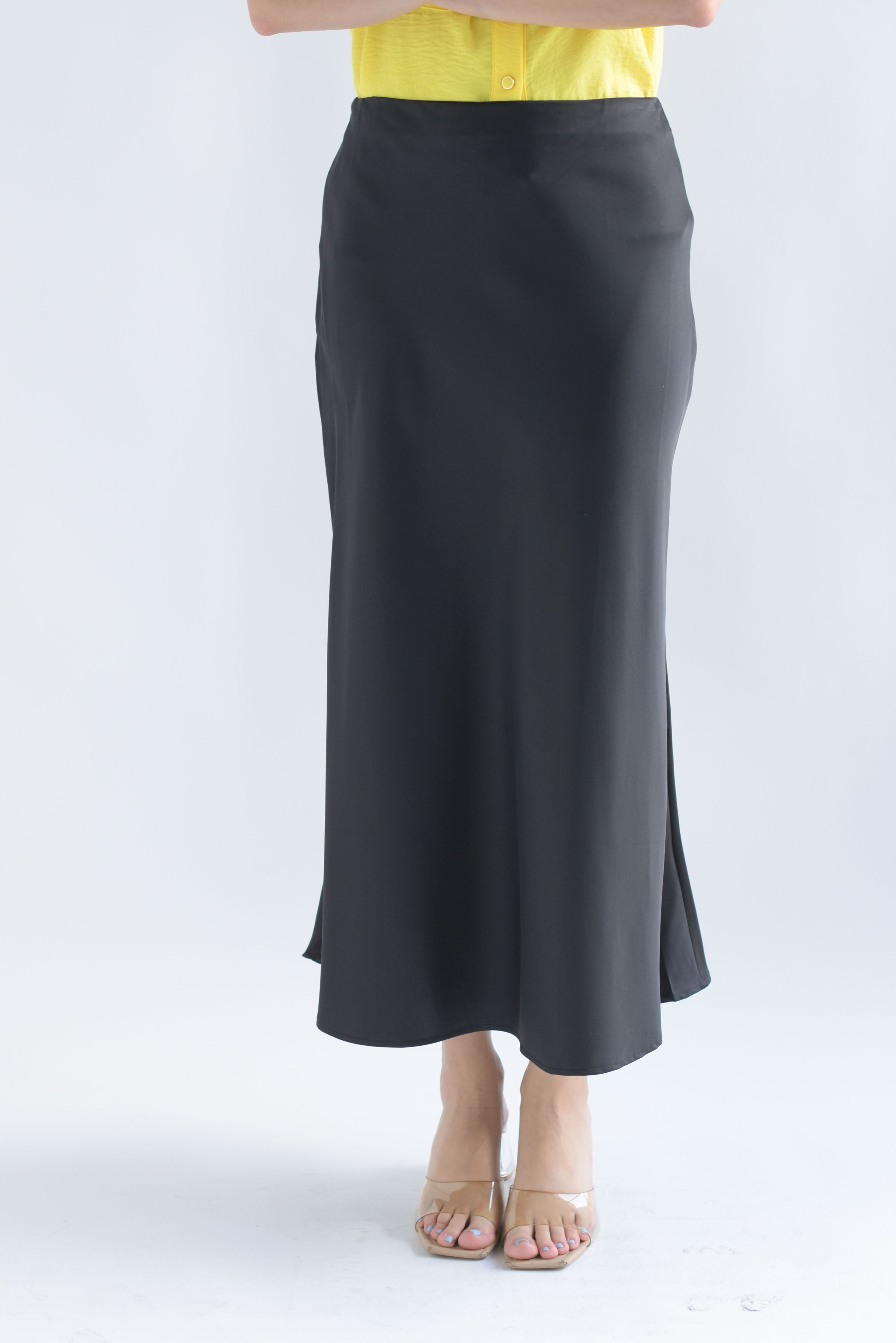 Falda lencera corte A Negra