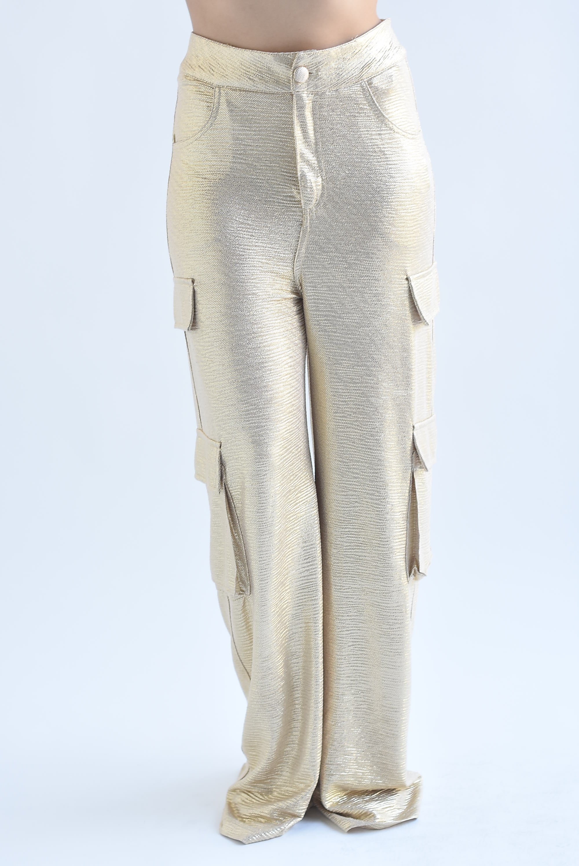 Pantalón wide cargo metálico Dorado