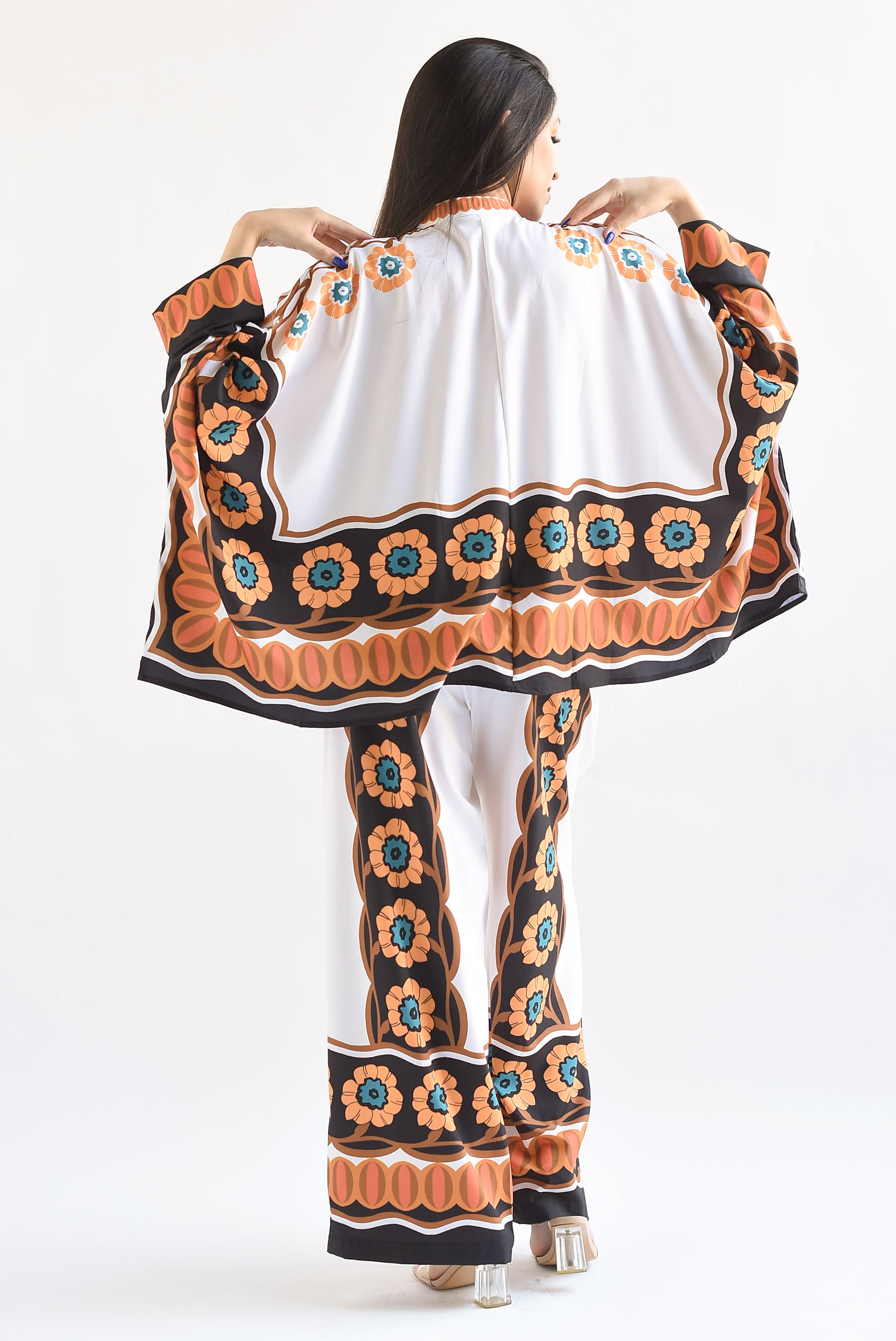 Set Pantalón y Blusa manga vampiro Flores