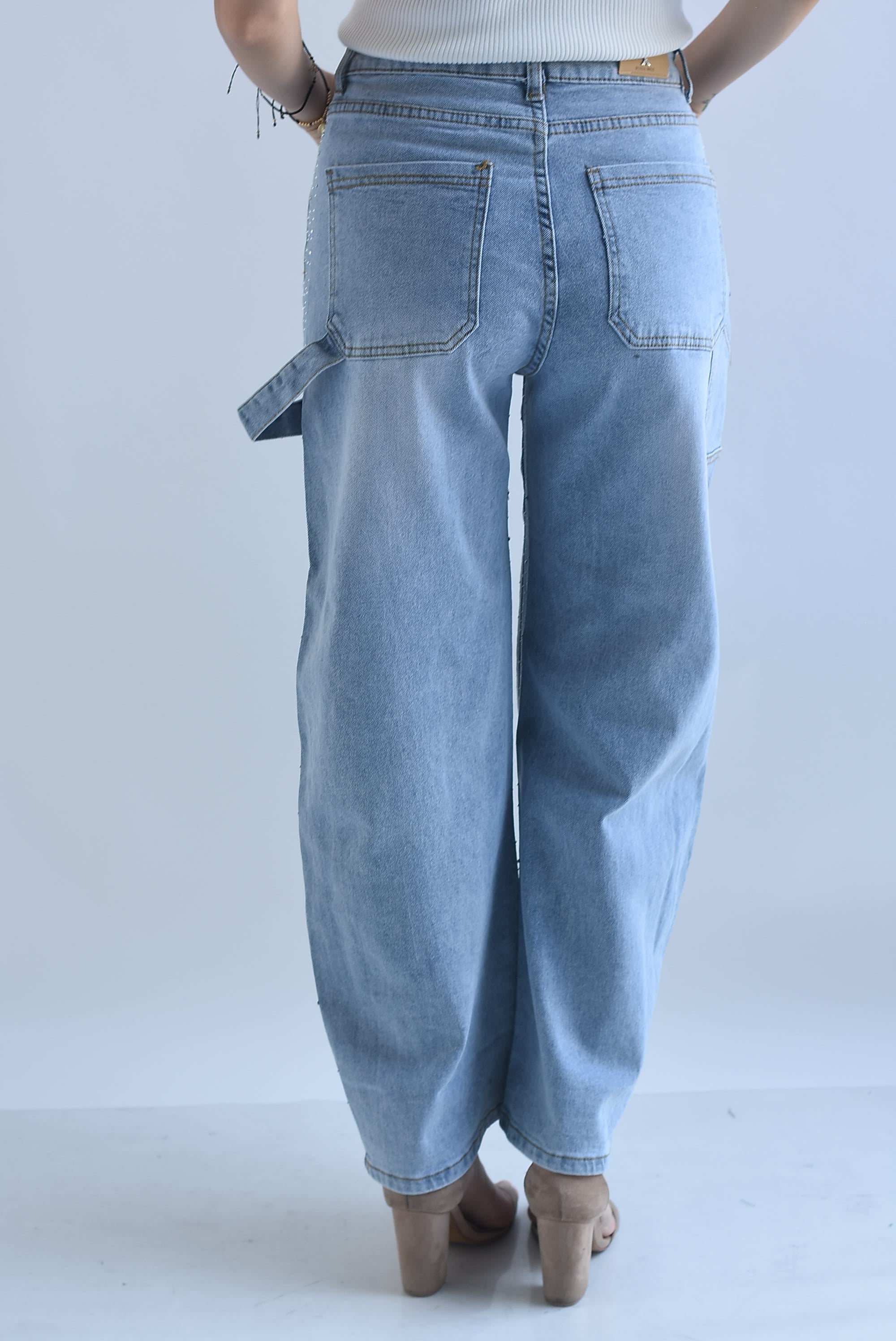 Jeans barrel brillo frontal