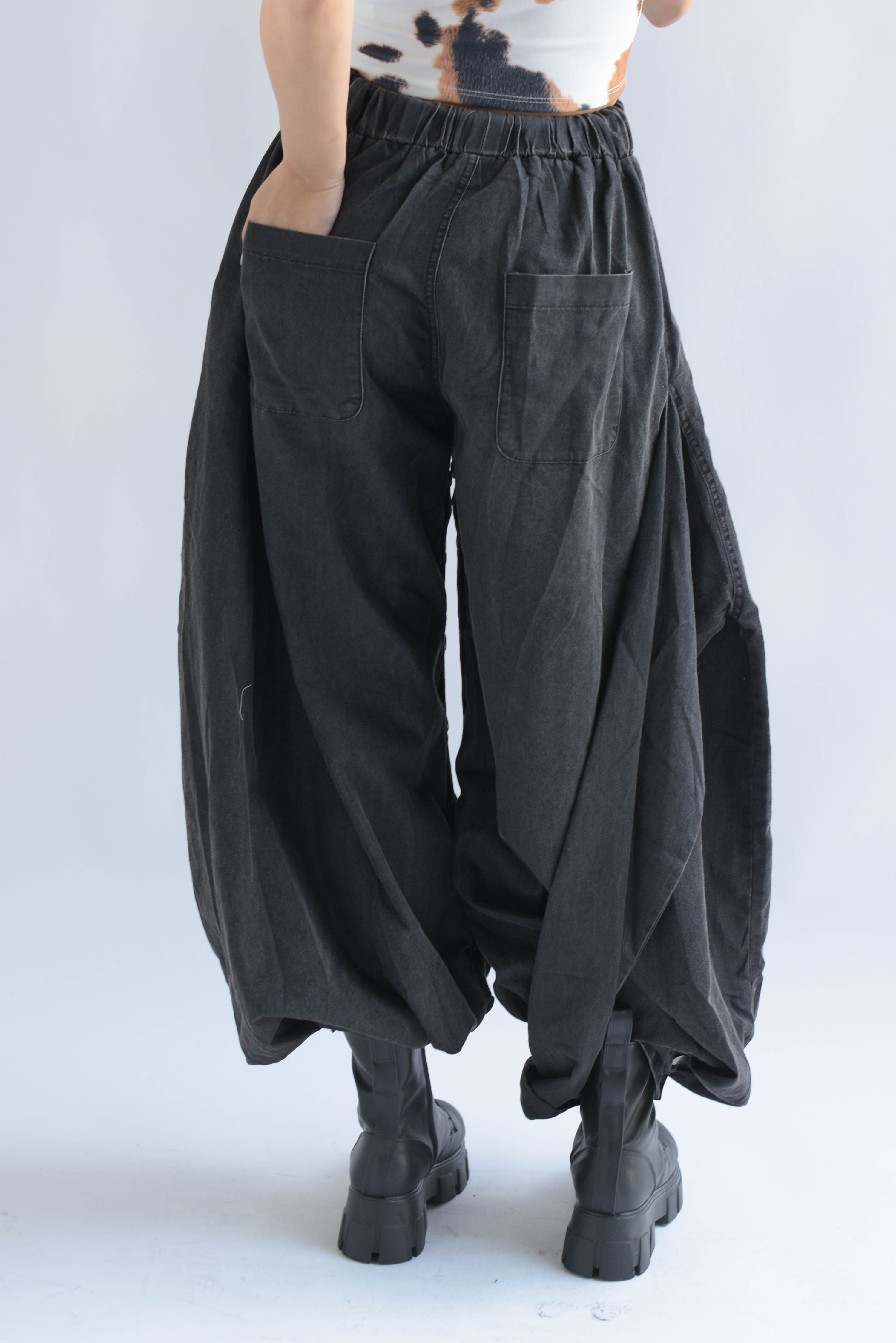 Pantalón globo jareta Denim Negro