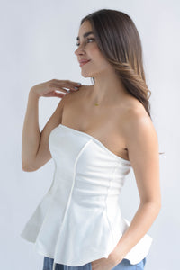 Fashion Styled Blusa strapless peplum Denim Blanco