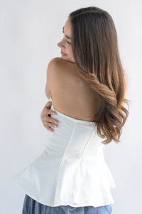 Fashion Styled Blusa strapless peplum Denim Blanco