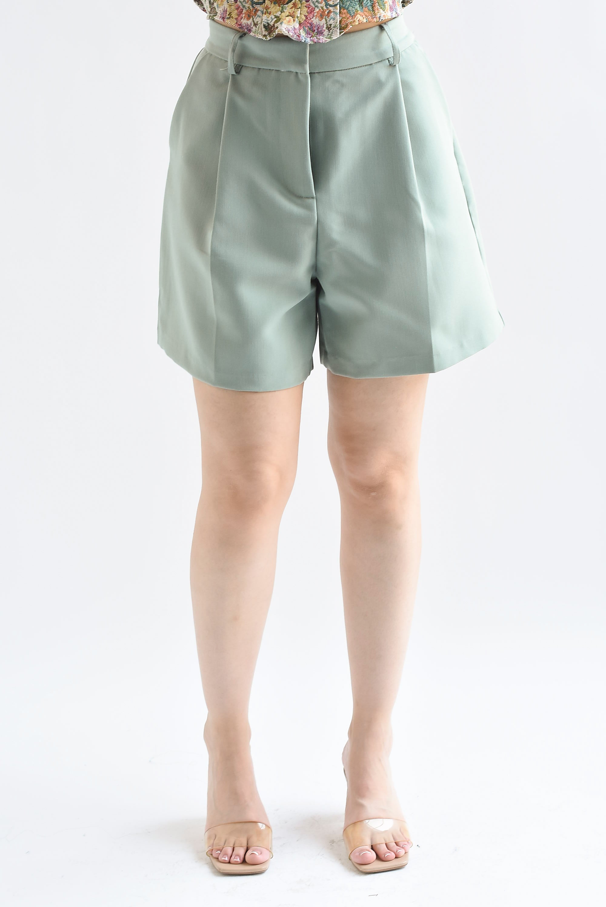 Short largo pinzas Verde Menta