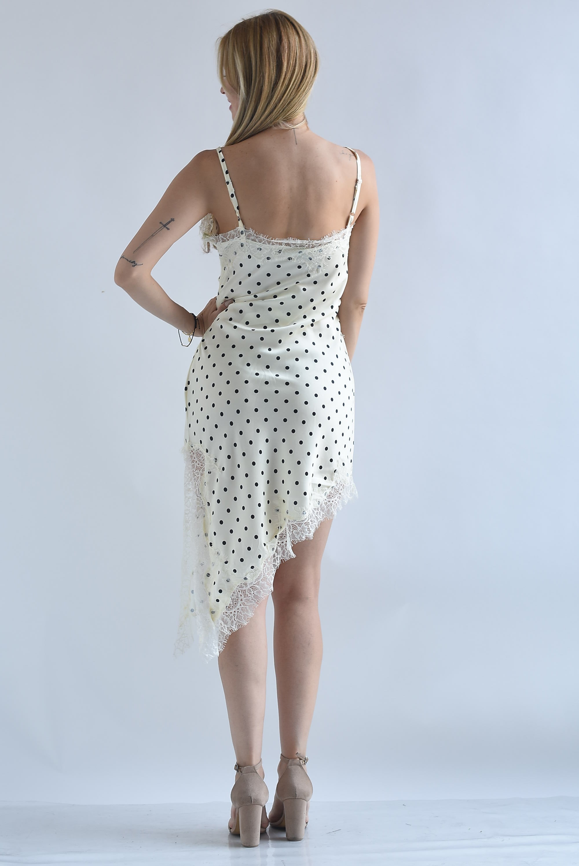 Vestido lencero asimétrico encaje polka dots cierre