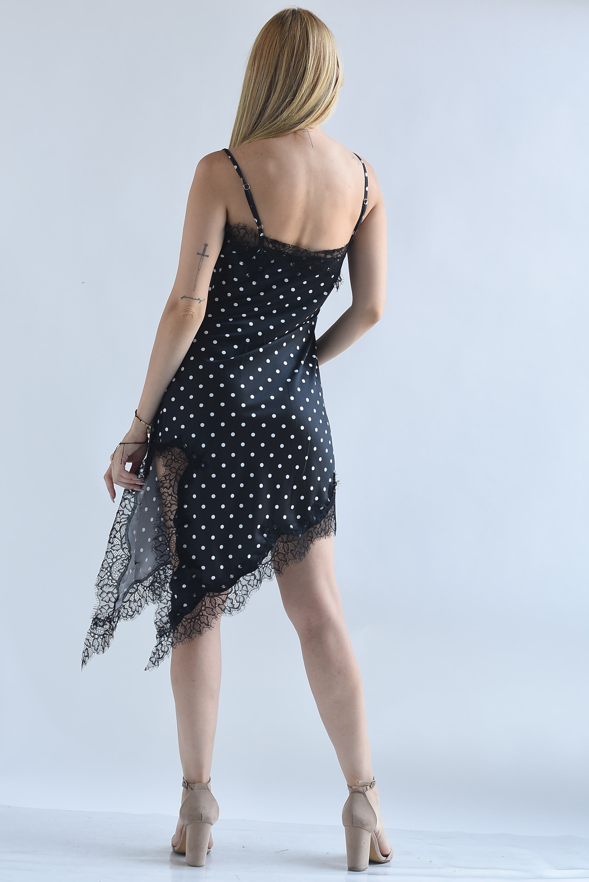 Vestido lencero asimétrico encaje polka dots cierre