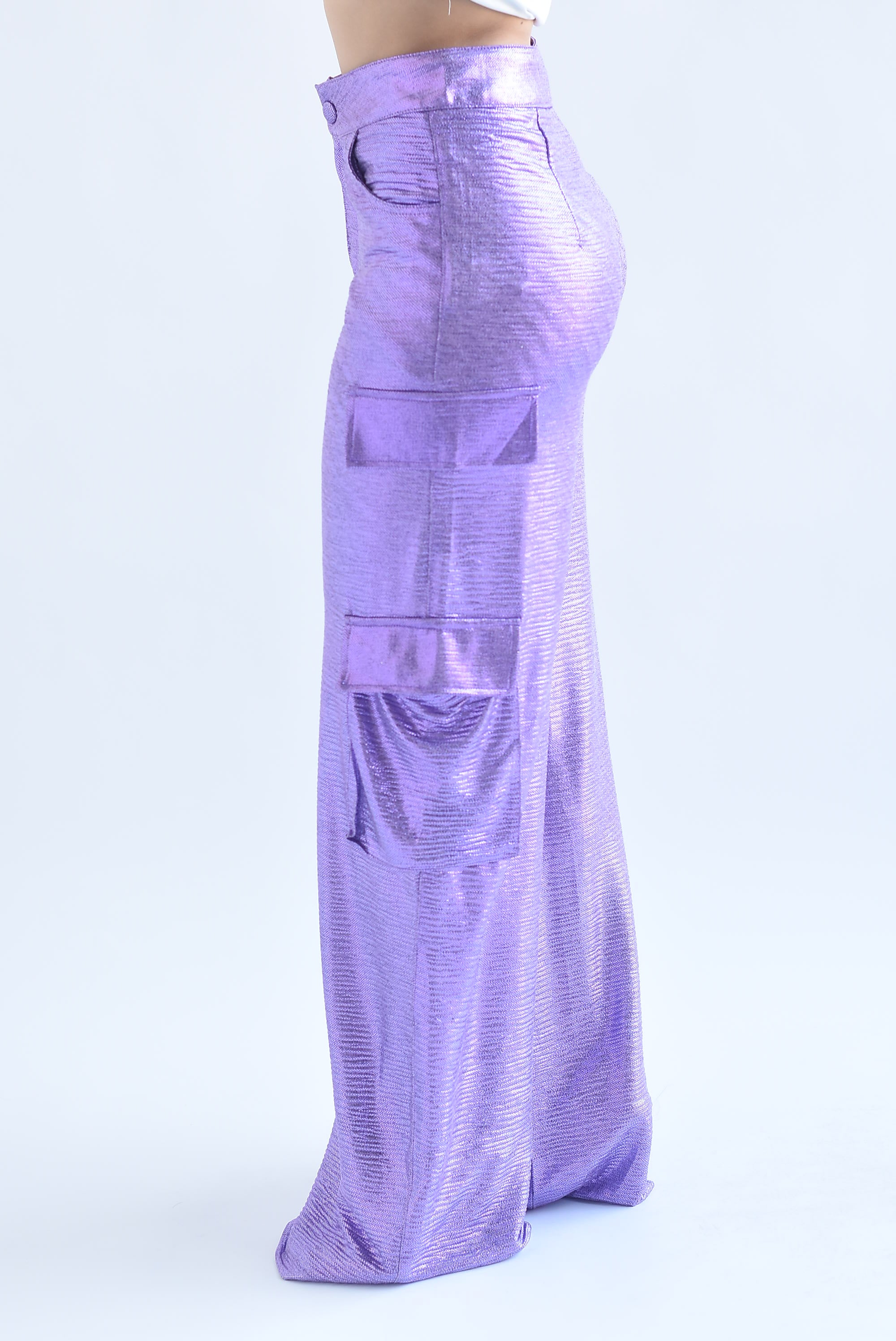 Pantalón wide cargo metálico Morado