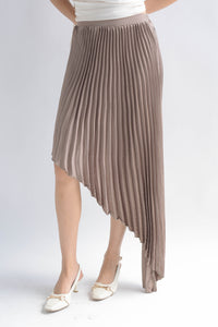 Fashion Styled Falda plisada satín asimétrica Moka