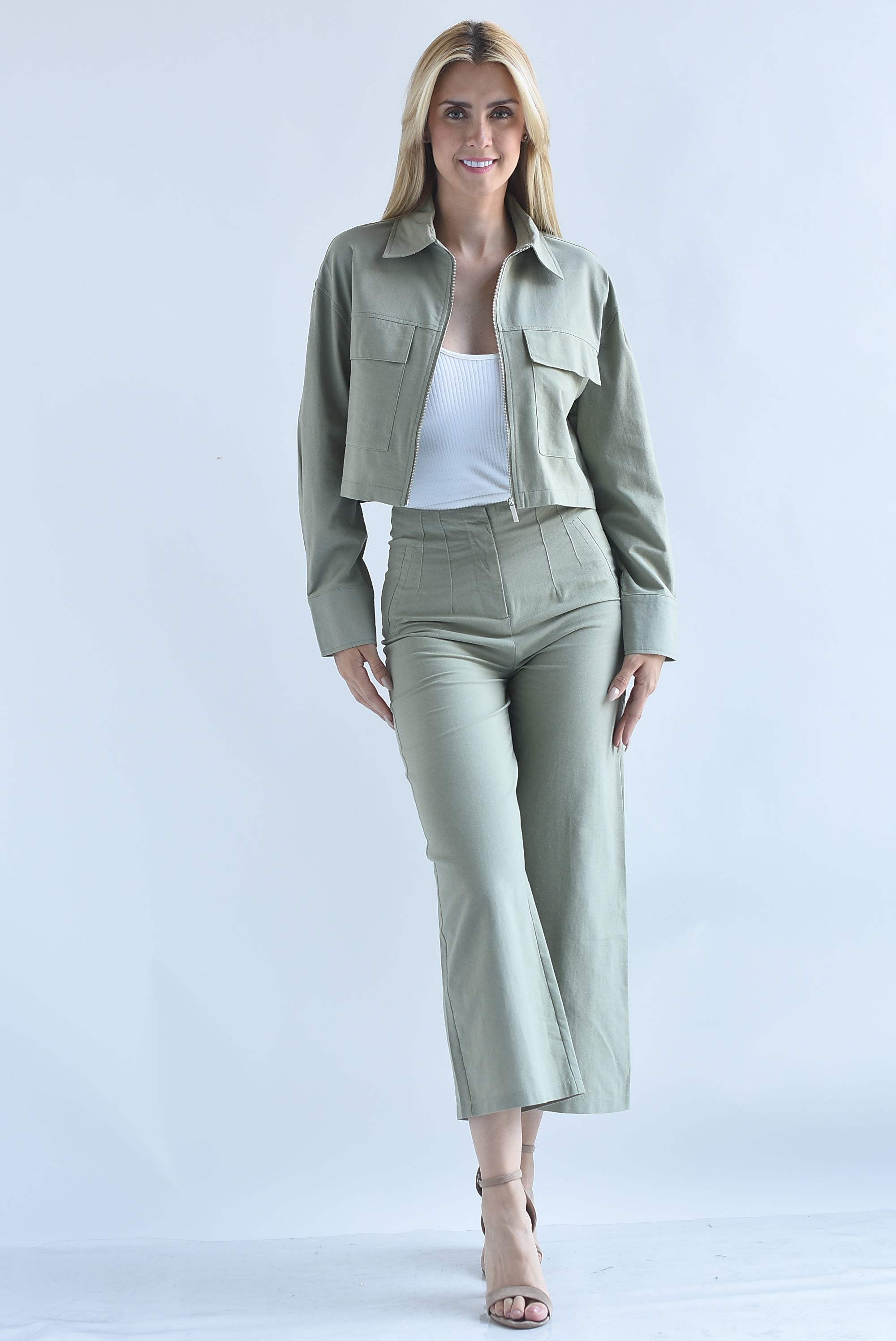 Set Pantalón pinzas y Chamarra cargo lino