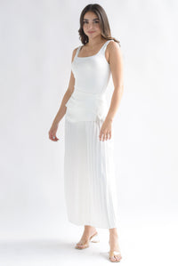 Fashion Styled Falda plisada pretina removible Blanca
