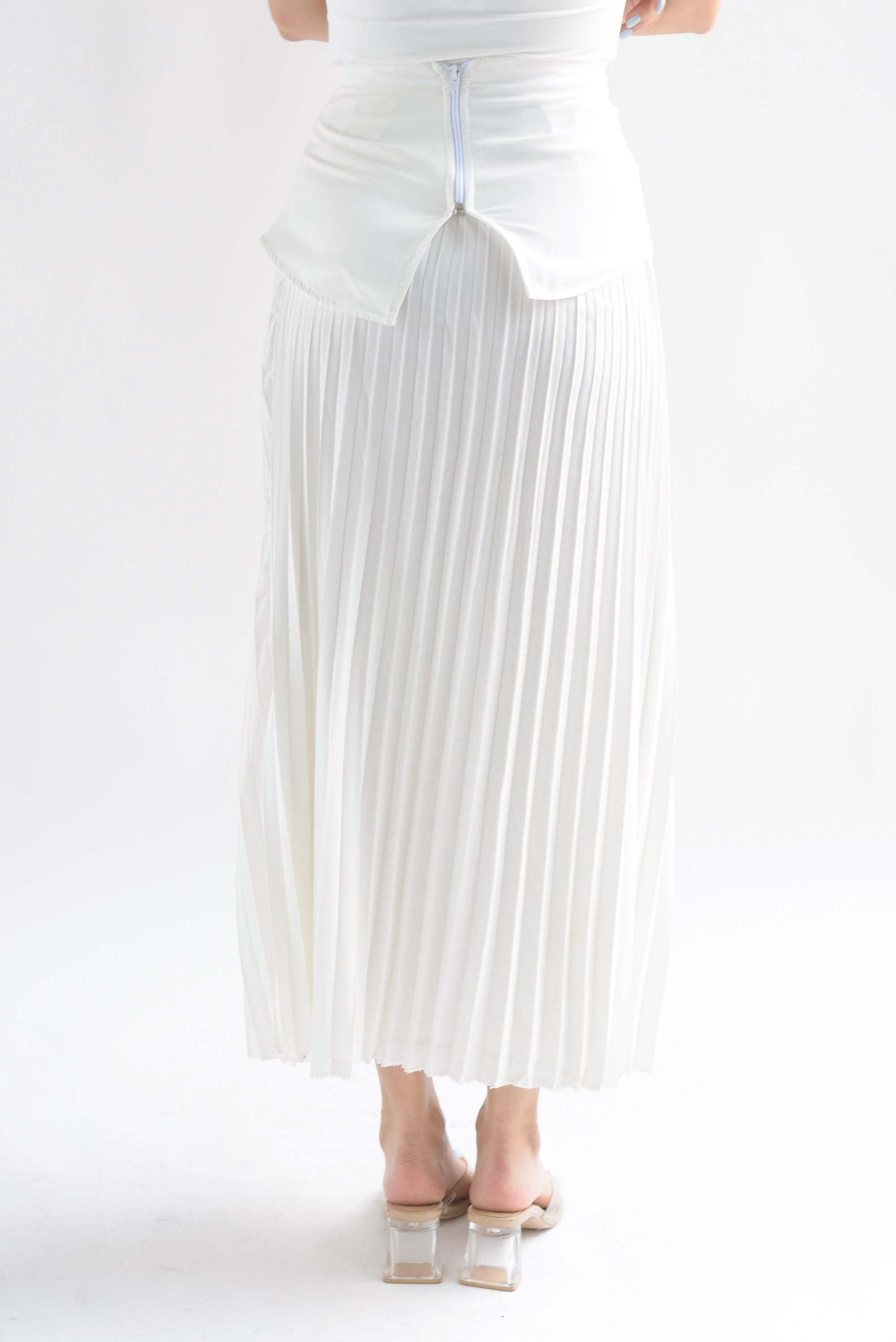 Falda plisada pretina removible Blanca