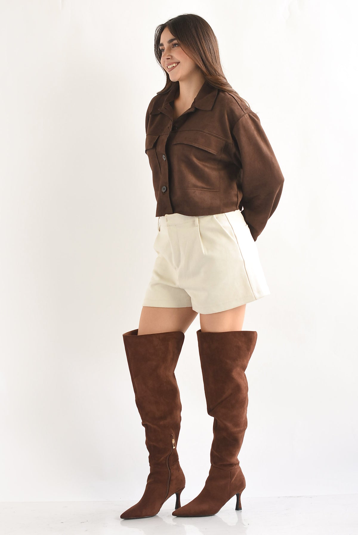 Short suede pinzas Ivory